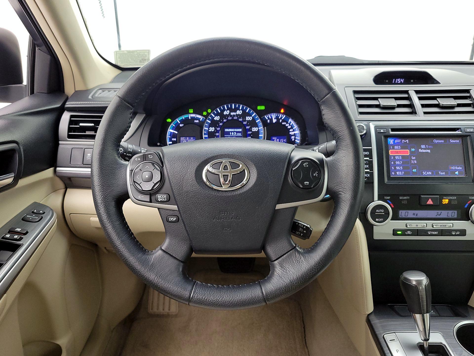 Thumbnail: 2014 Toyota Camry - 10