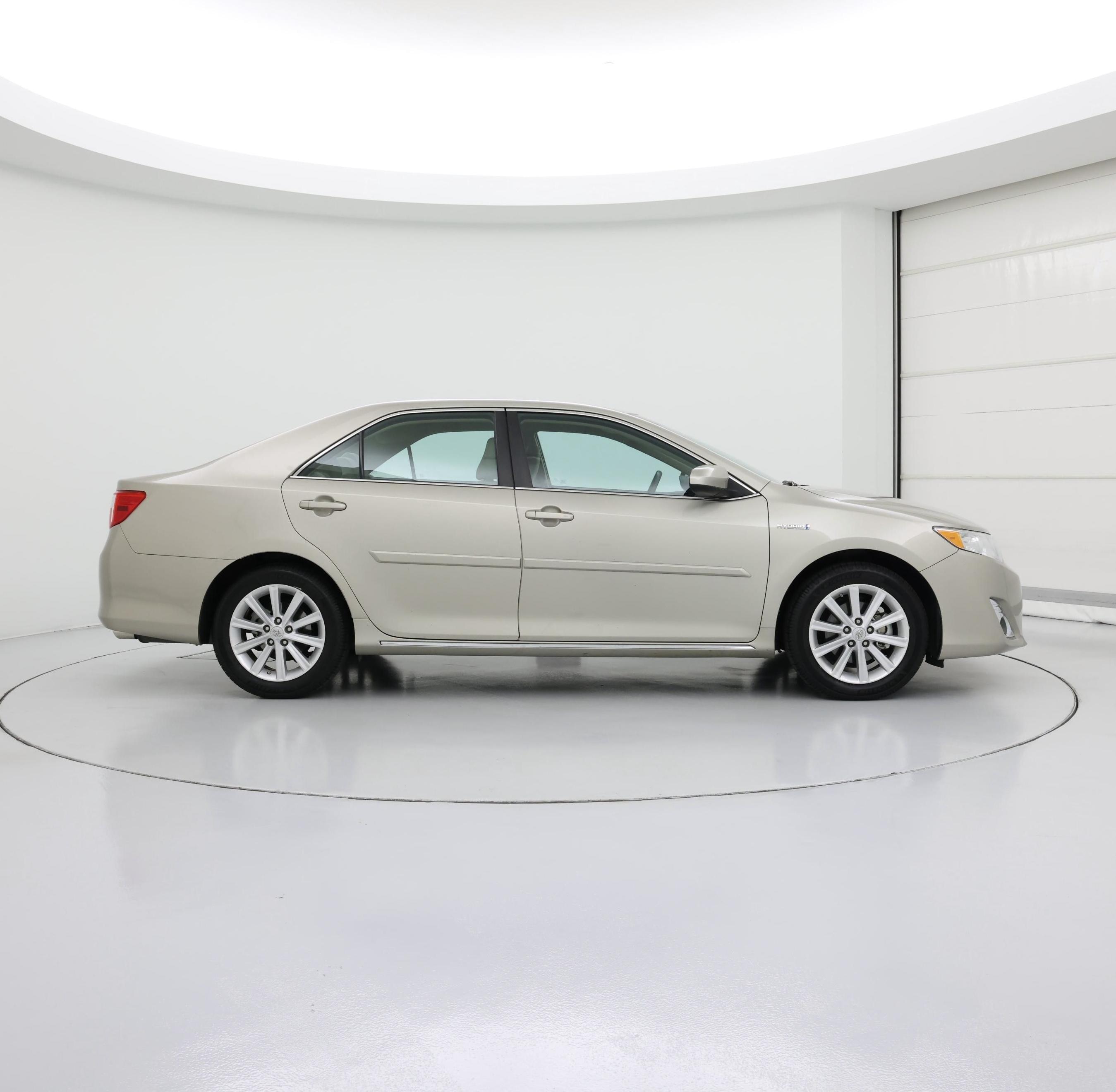 Thumbnail: 2014 Toyota Camry - 7