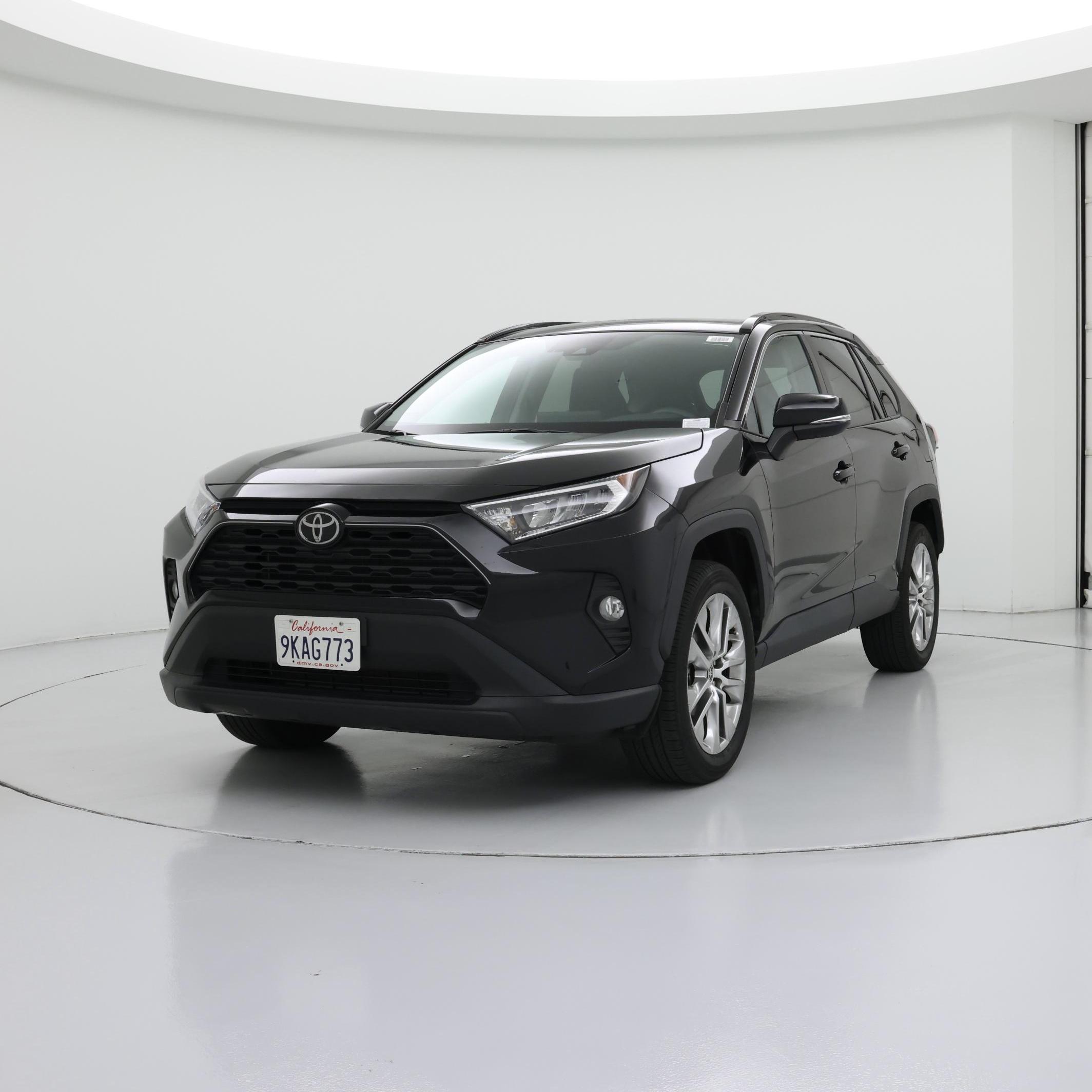 Thumbnail: 2021 Toyota RAV4 - 4