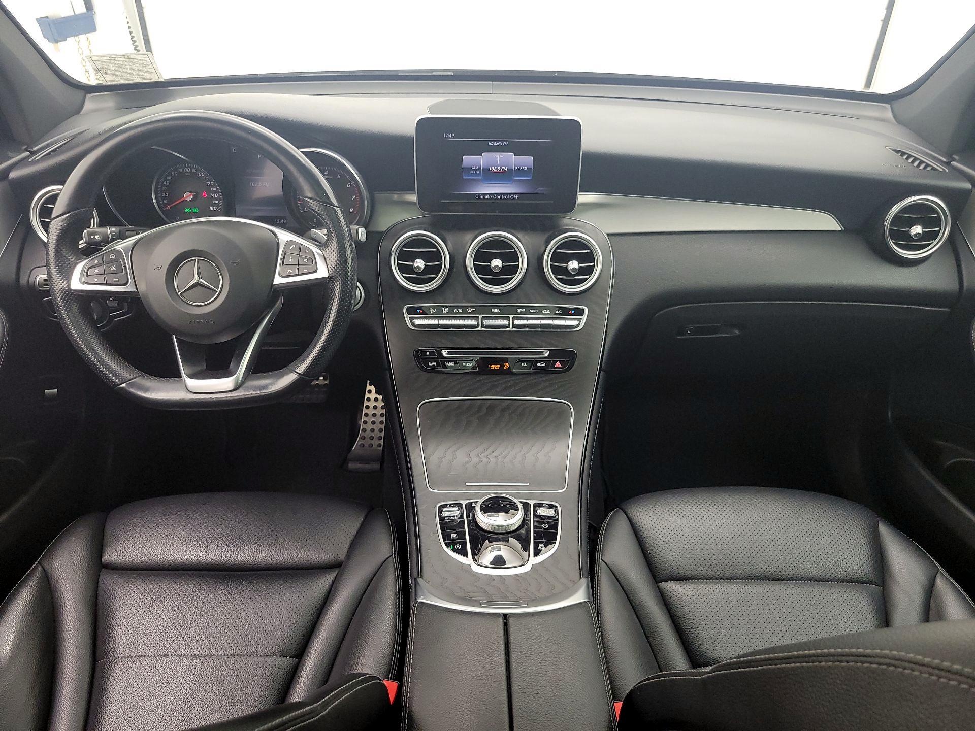 Thumbnail: 2019 Mercedes-Benz GLC - 9