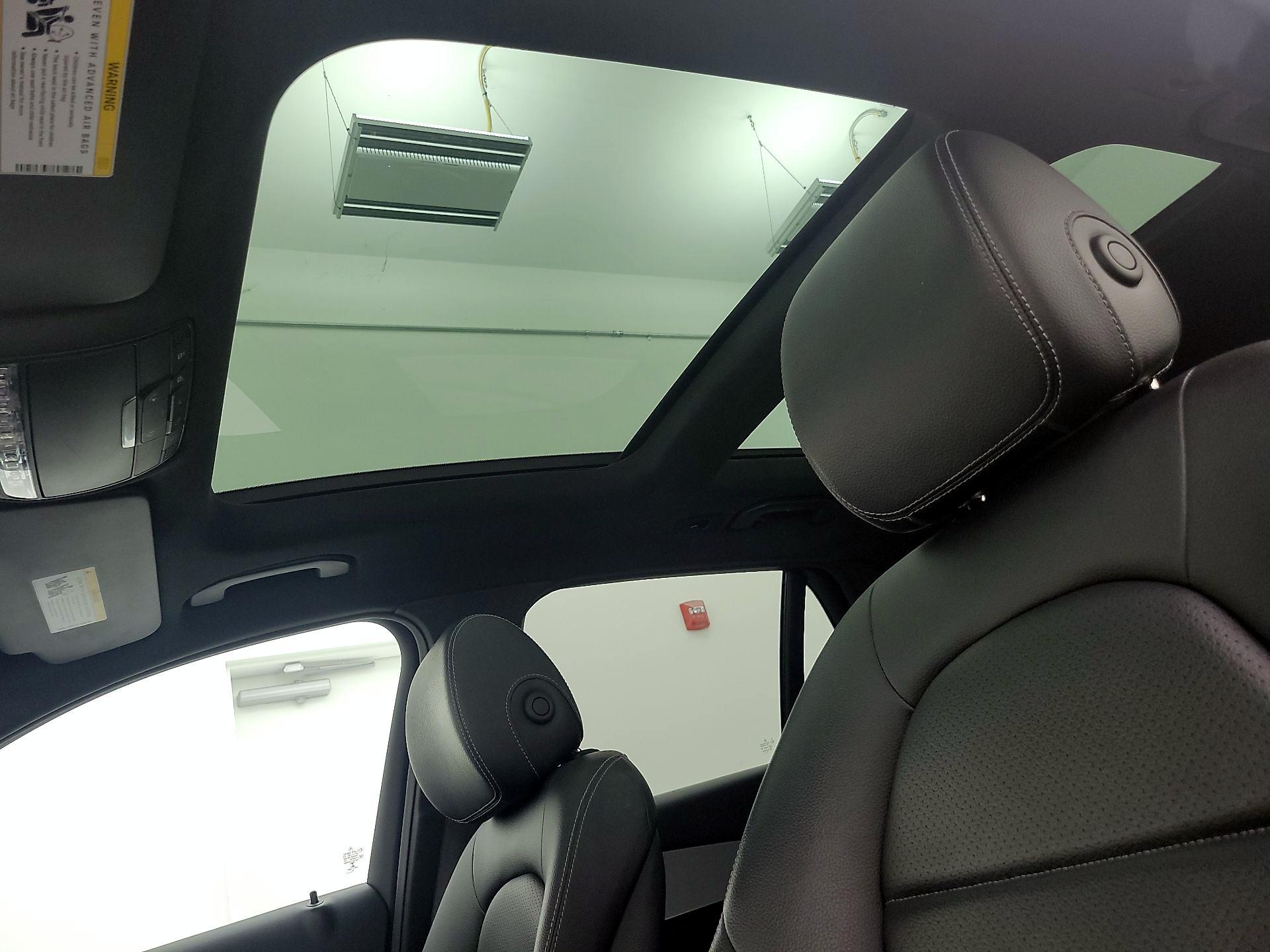Thumbnail: 2019 Mercedes-Benz GLC - 19