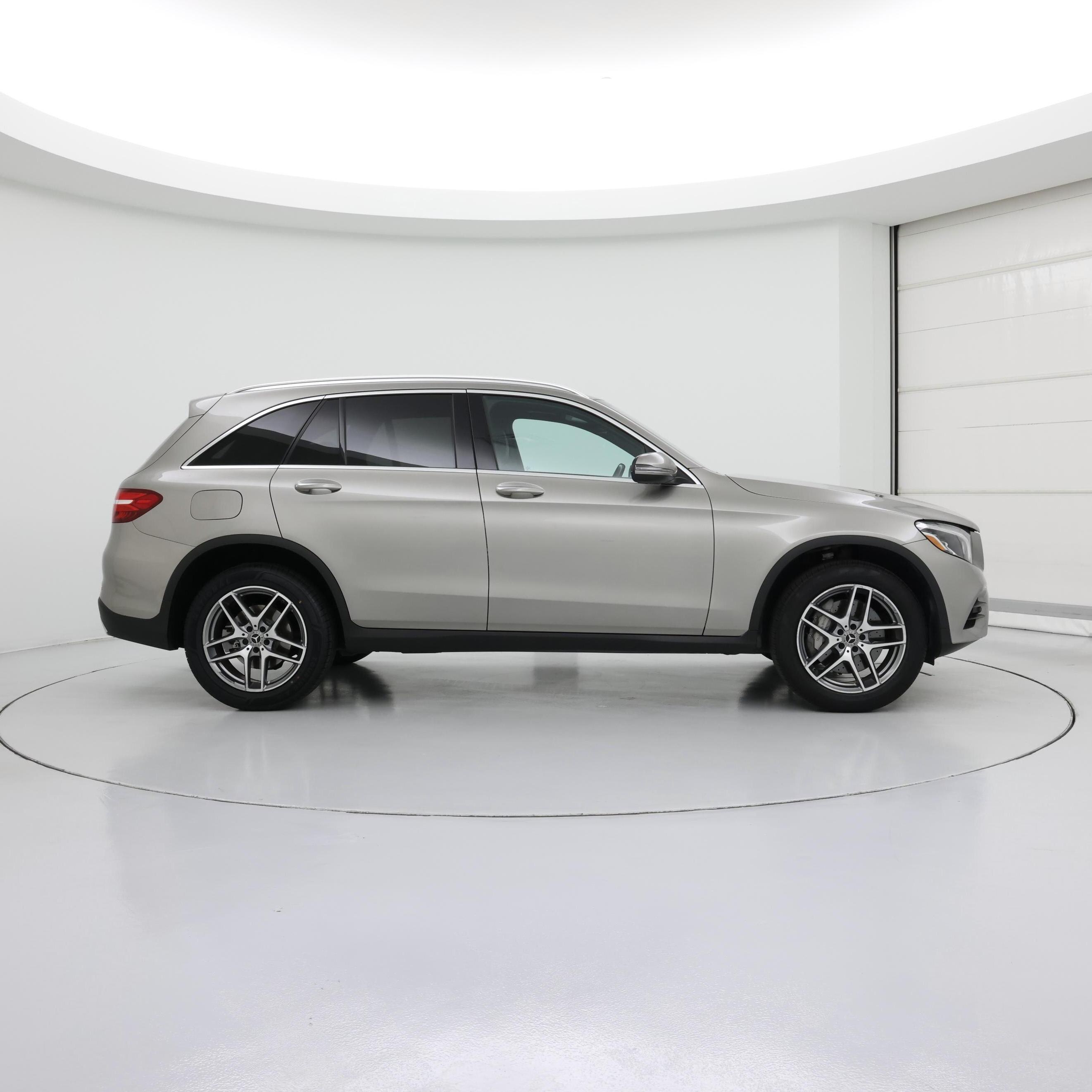 Thumbnail: 2019 Mercedes-Benz GLC - 7