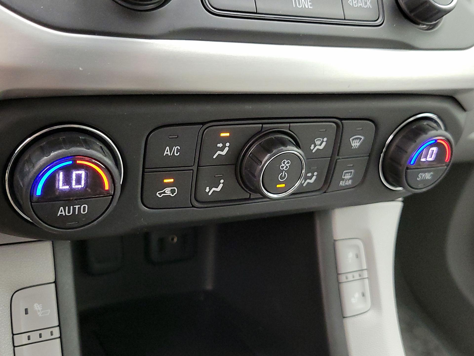 Thumbnail: 2017 GMC Acadia - 16