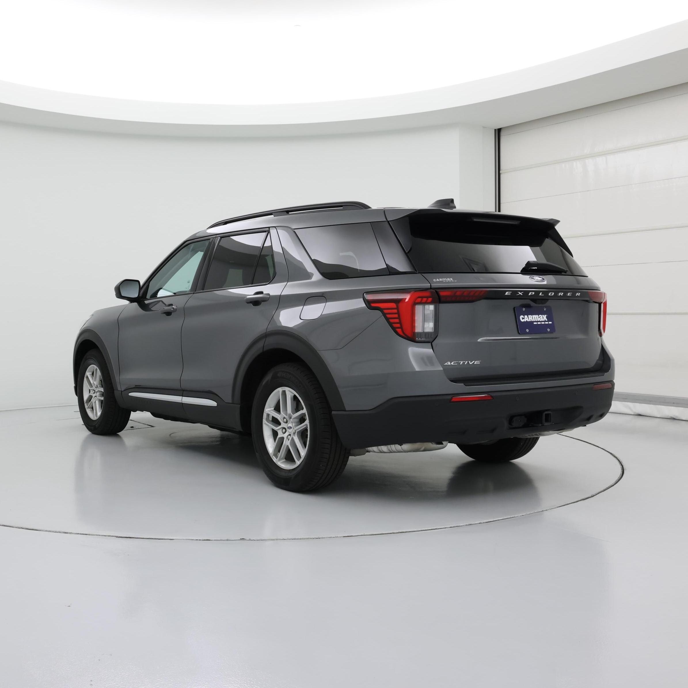 Thumbnail: 2025 Ford Explorer - 2