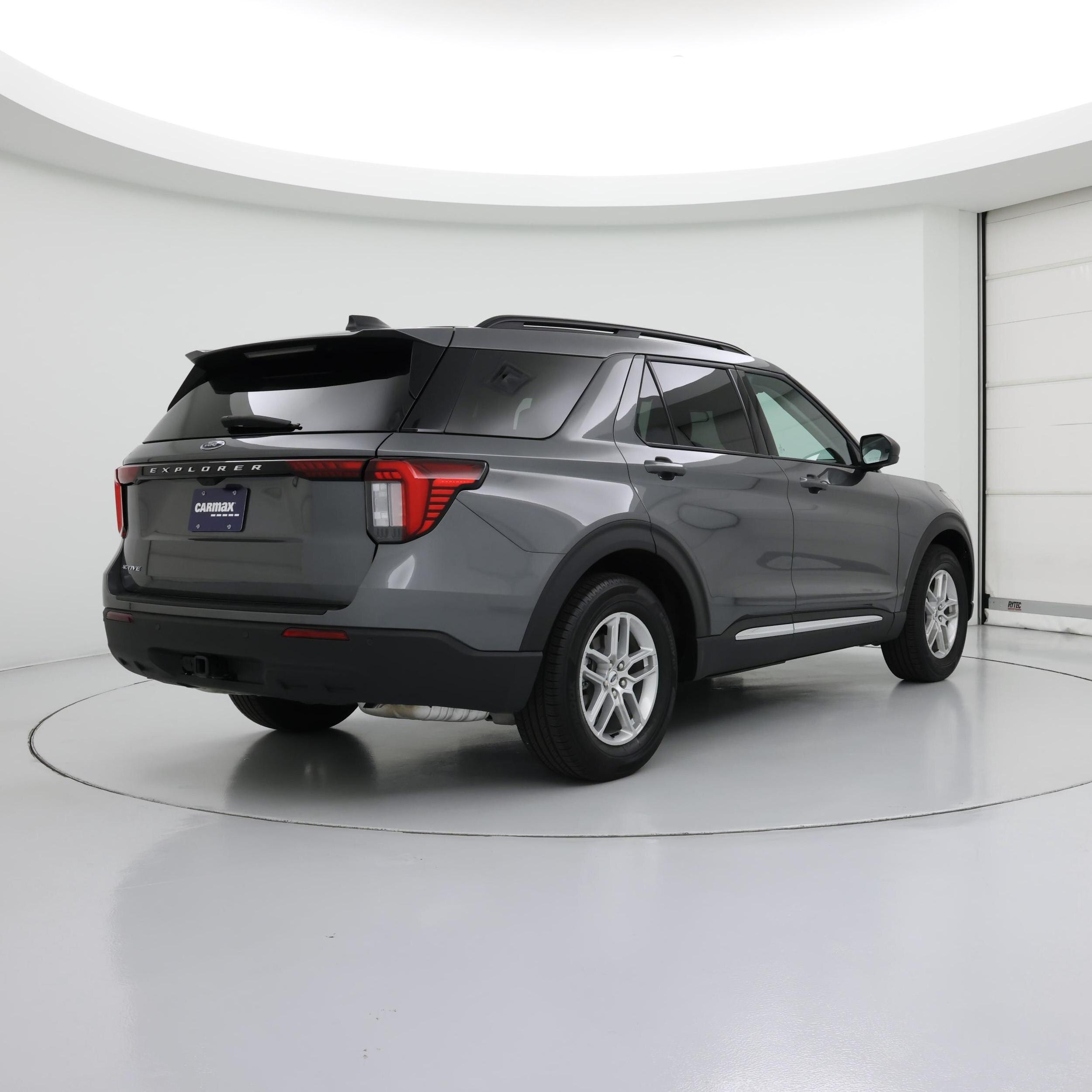 Thumbnail: 2025 Ford Explorer - 8
