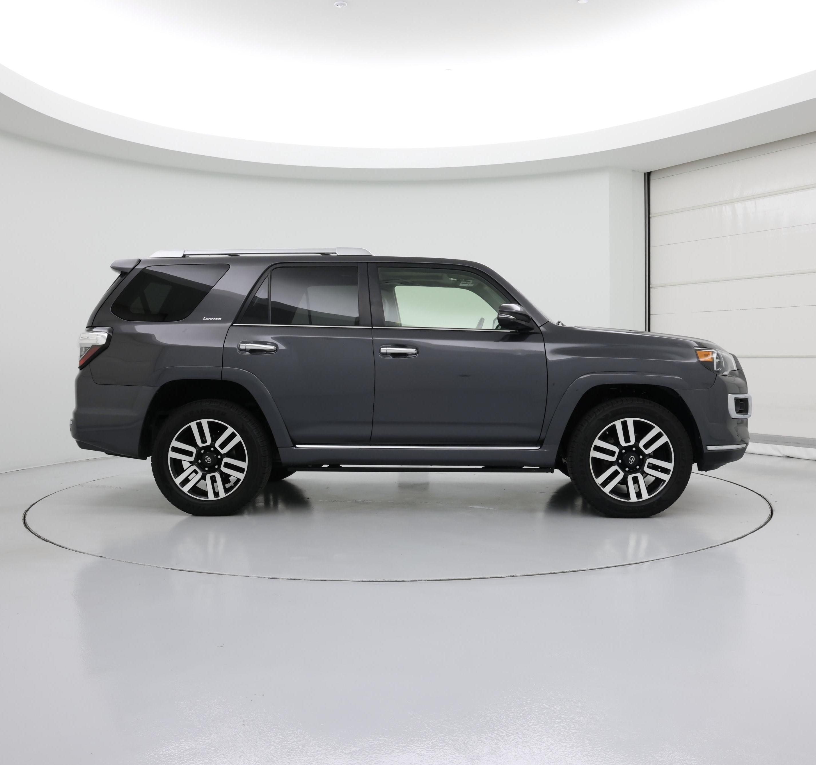 Thumbnail: 2018 Toyota 4Runner - 7