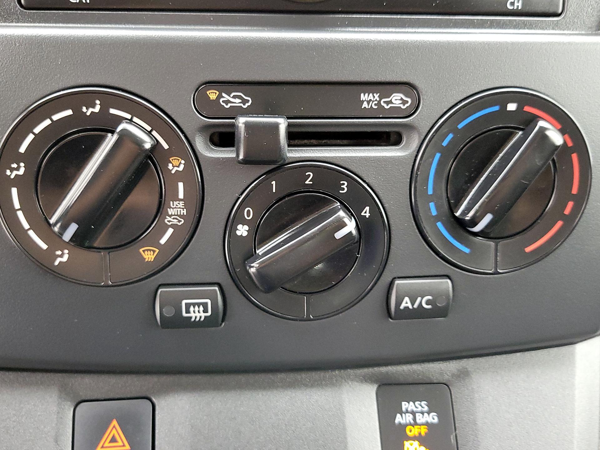 Thumbnail: 2017 Nissan NV200 - 15