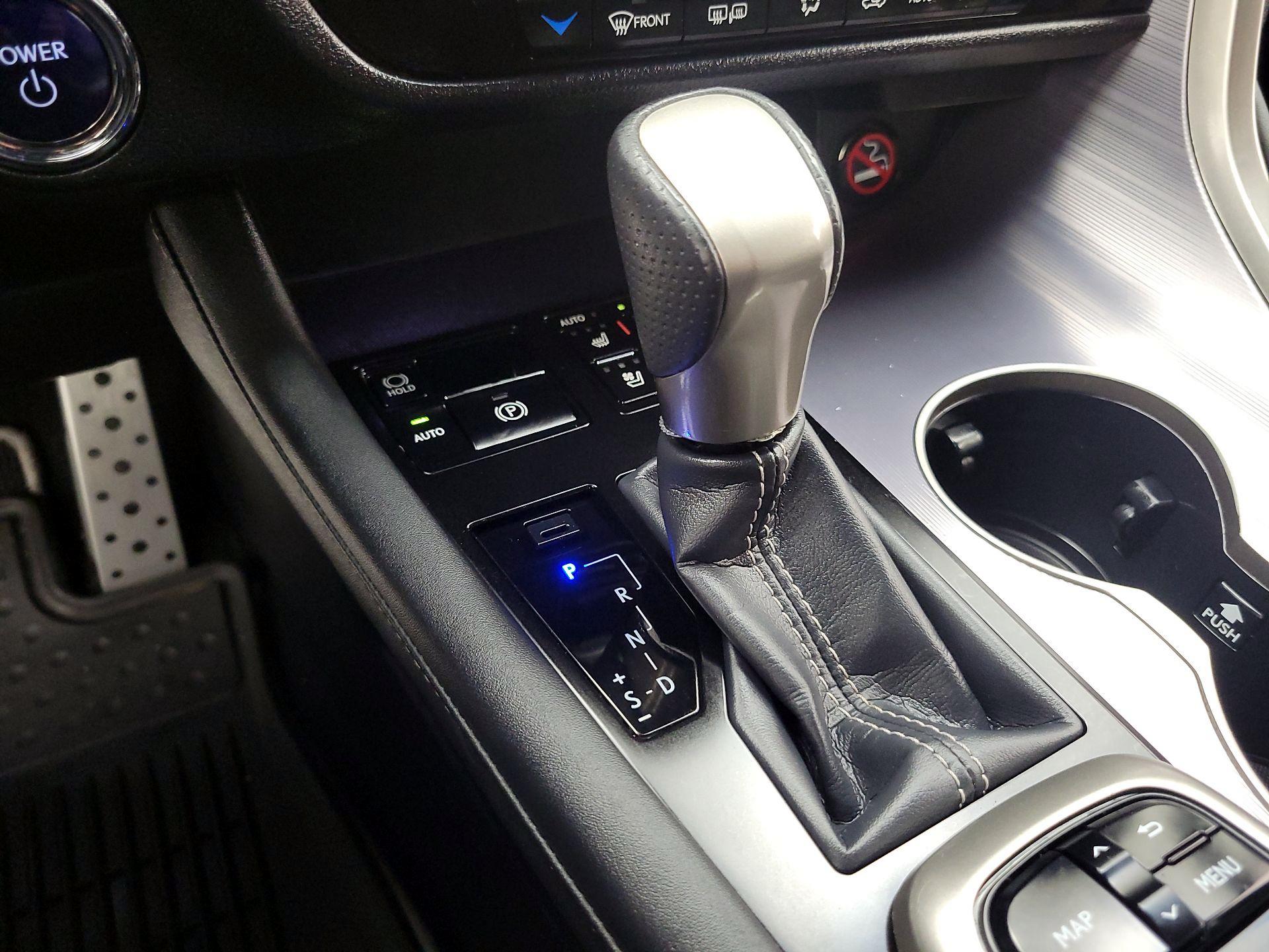 Thumbnail: 2019 Lexus RX - 18