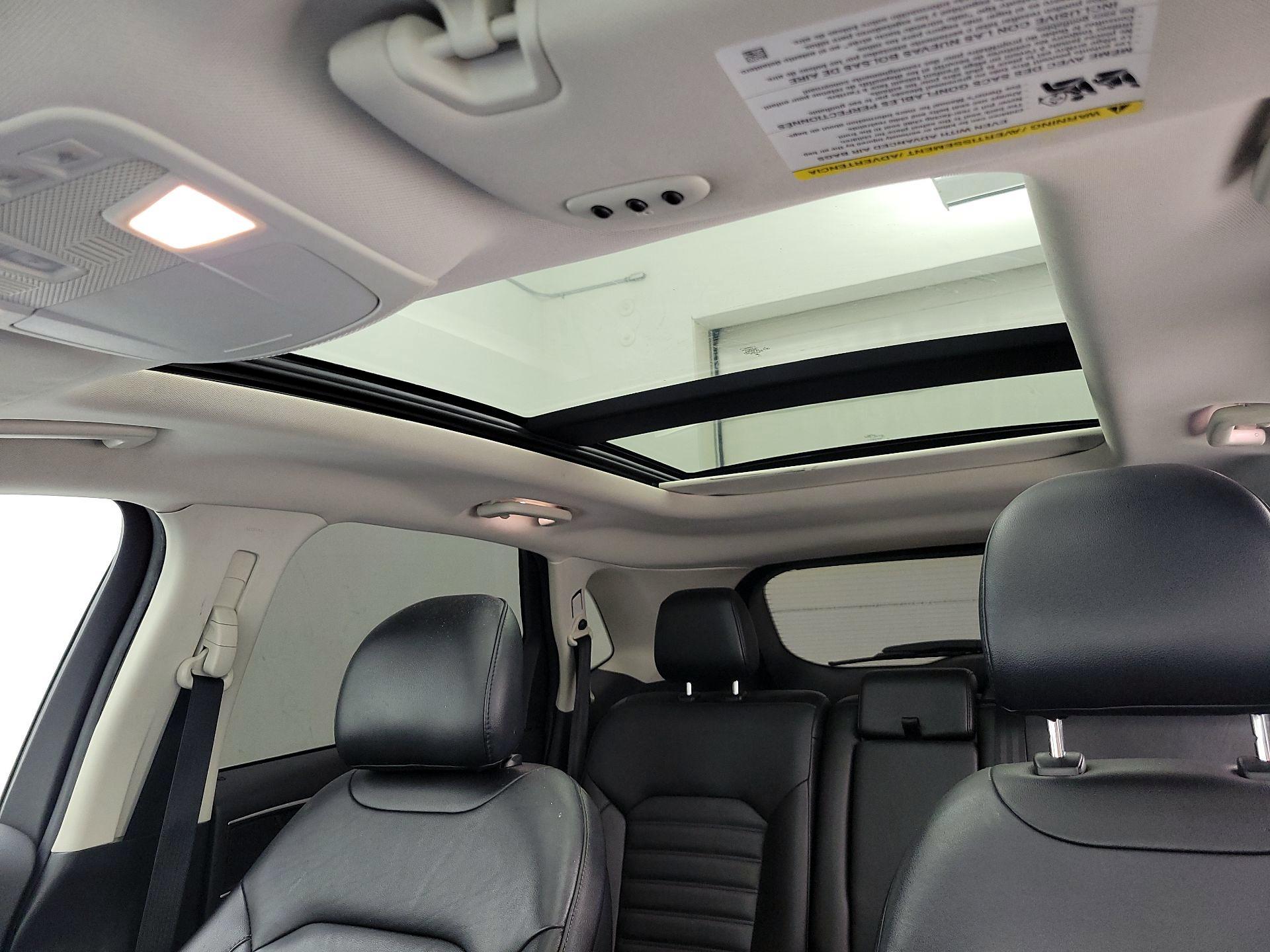 Thumbnail: 2016 Ford Edge - 20