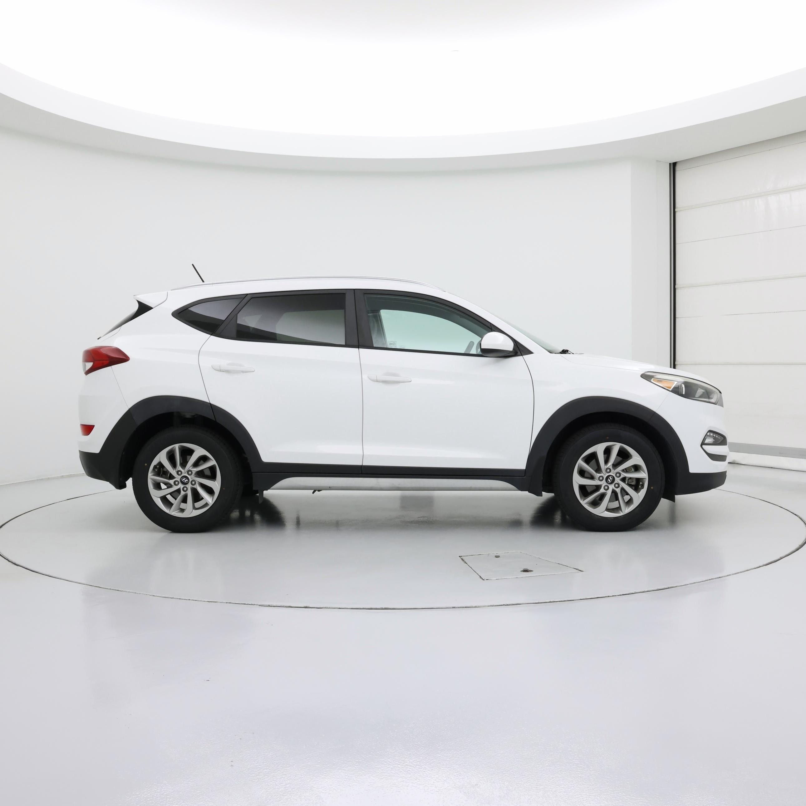 Thumbnail: 2017 Hyundai Tucson - 7