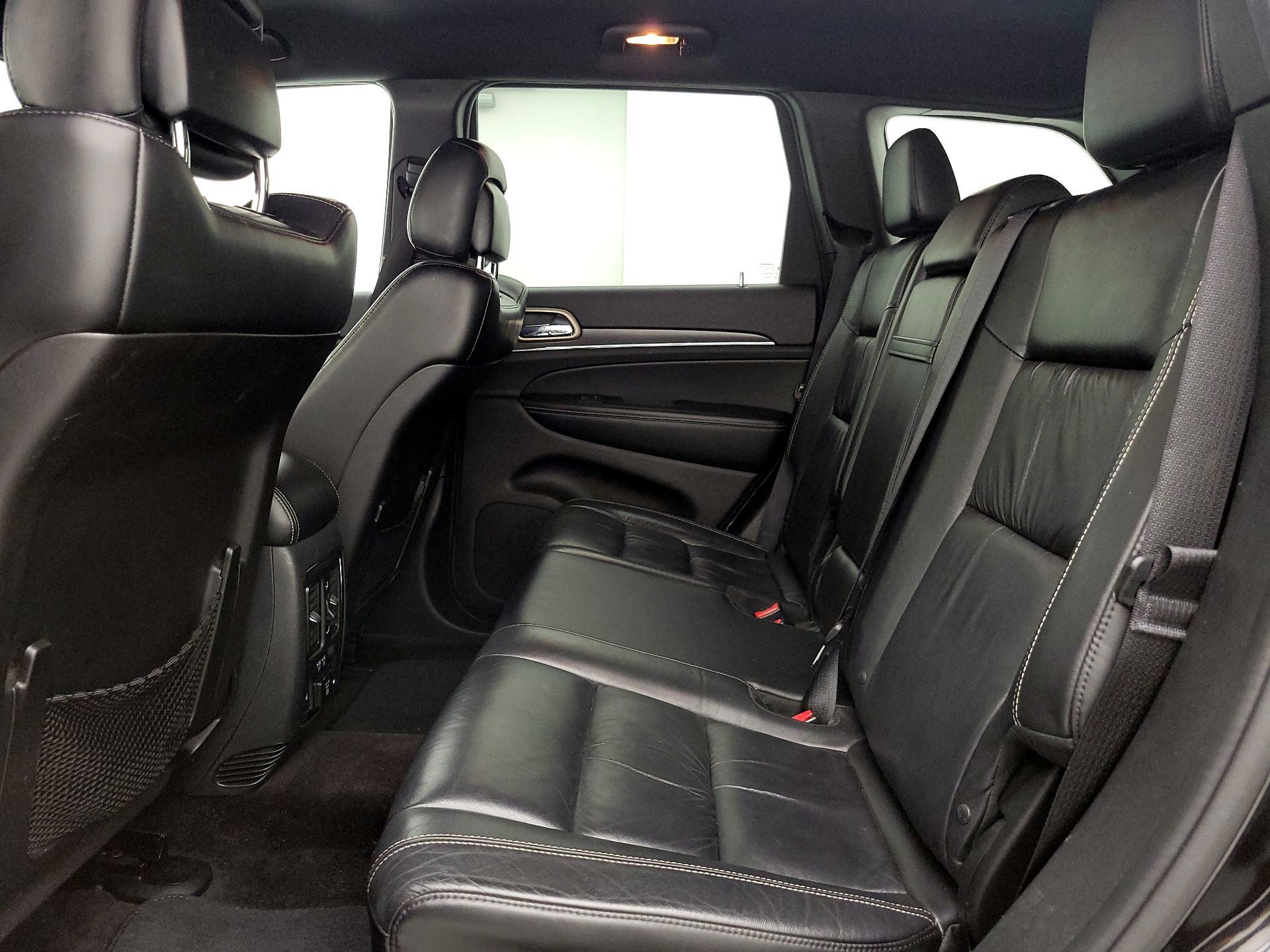 Thumbnail: 2015 Jeep Grand Cherokee - 20