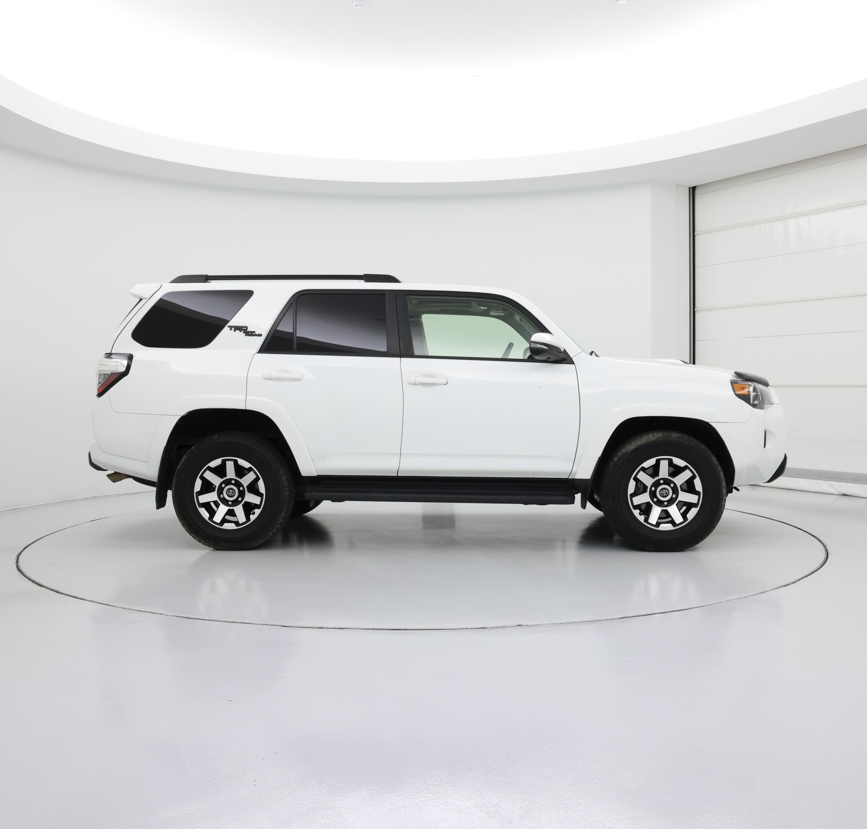 Thumbnail: 2021 Toyota 4Runner - 7