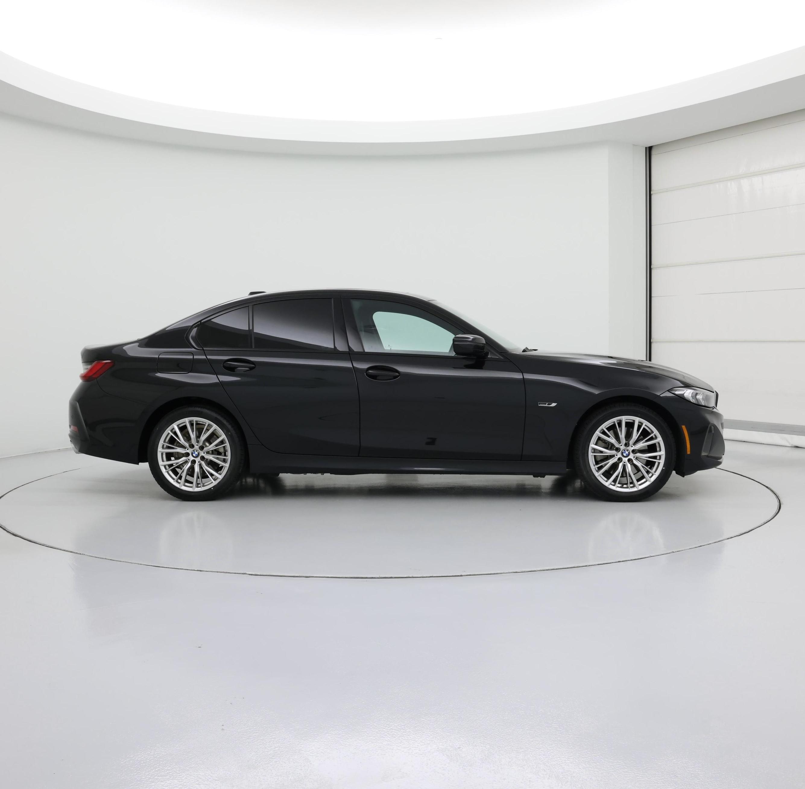 Thumbnail: 2023 BMW 3 Series - 7