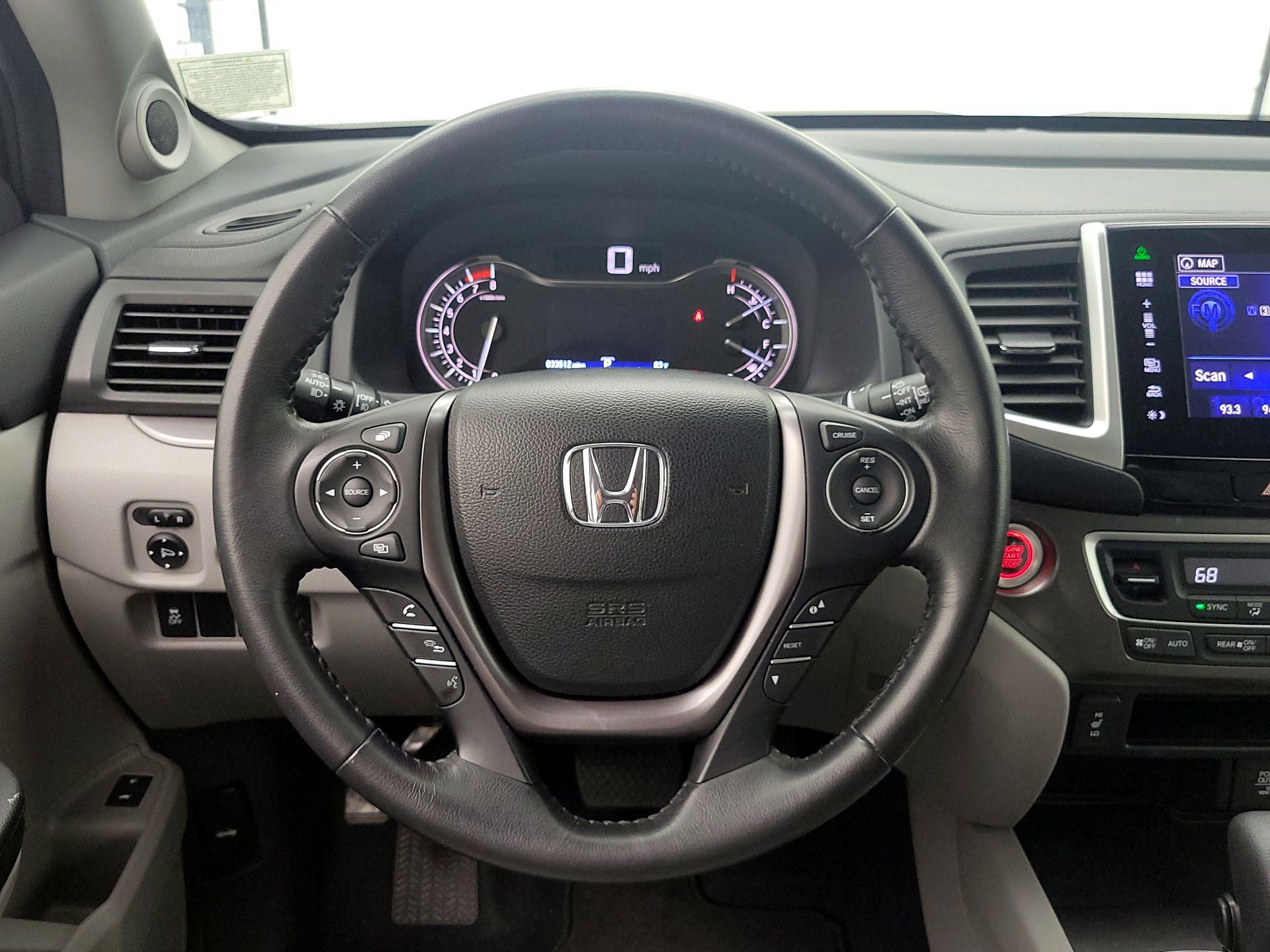 Thumbnail: 2016 Honda Pilot - 10