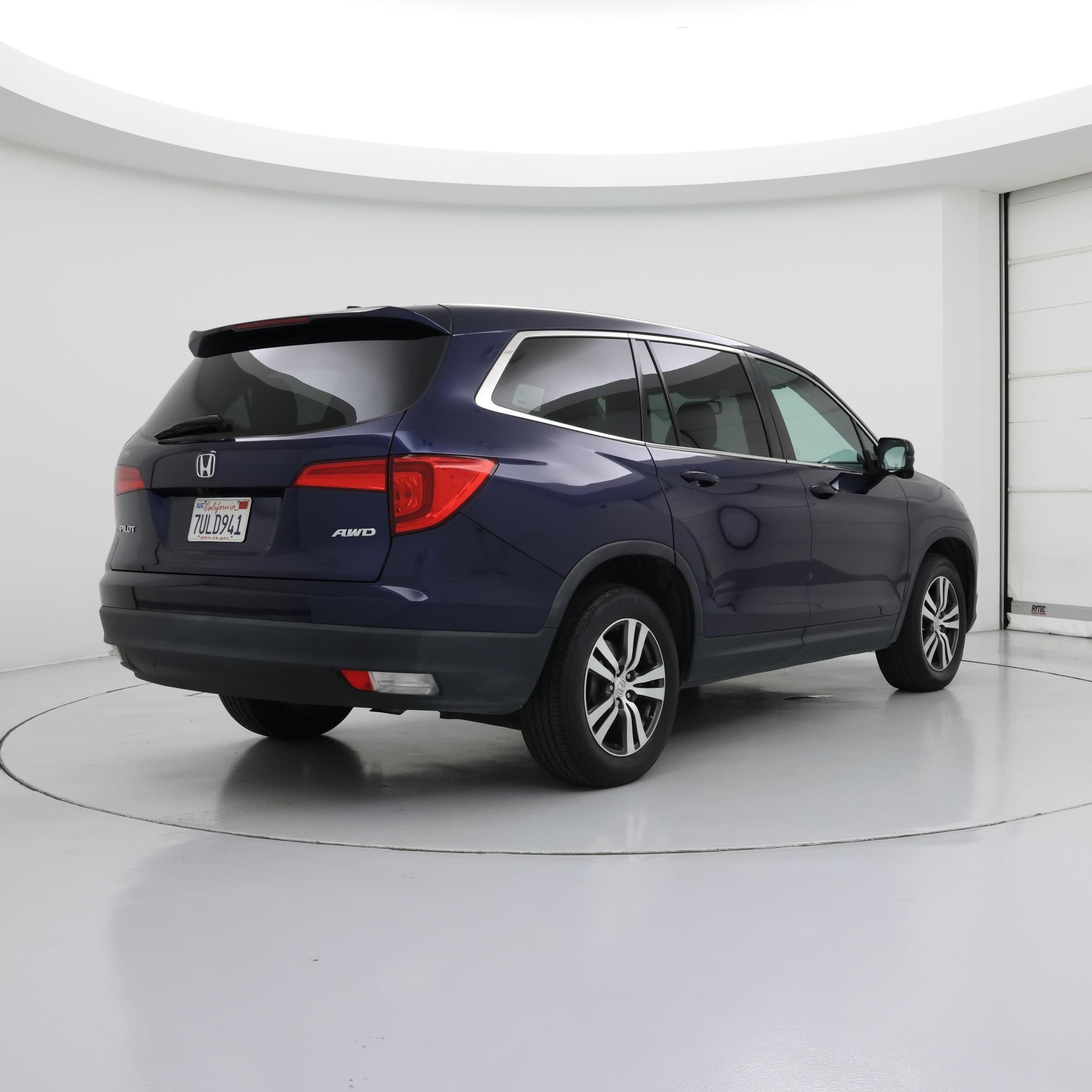 Thumbnail: 2016 Honda Pilot - 8