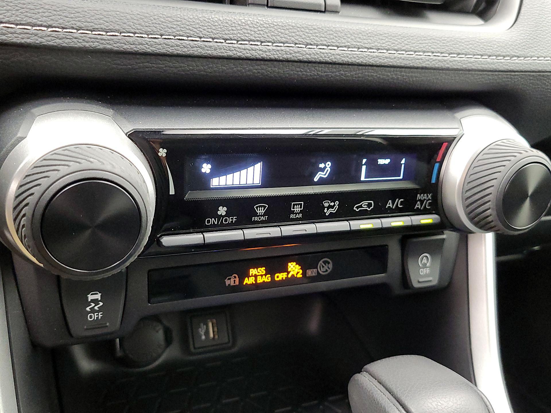 Thumbnail: 2024 Toyota RAV4 - 16