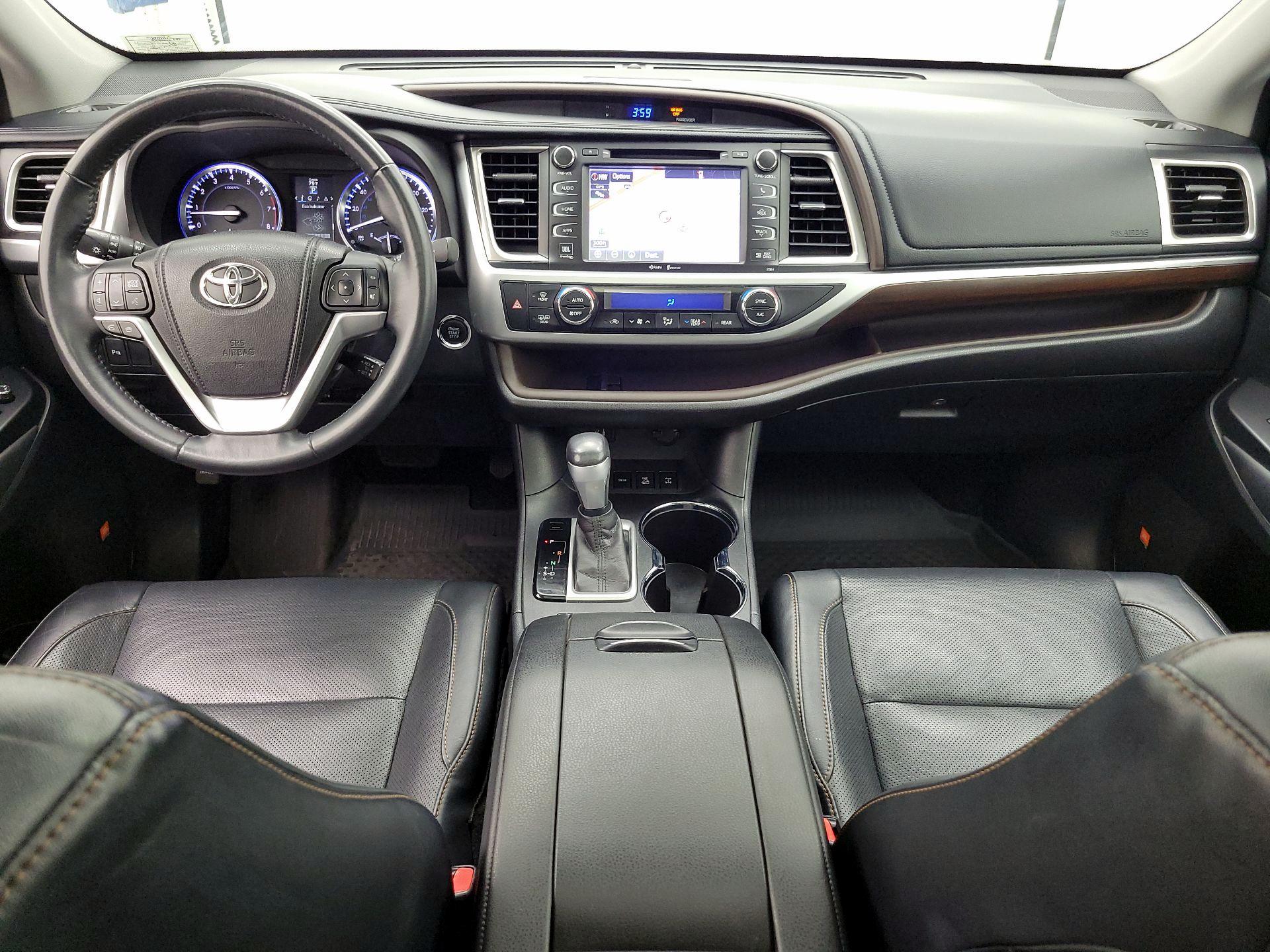 Thumbnail: 2015 Toyota Highlander - 9
