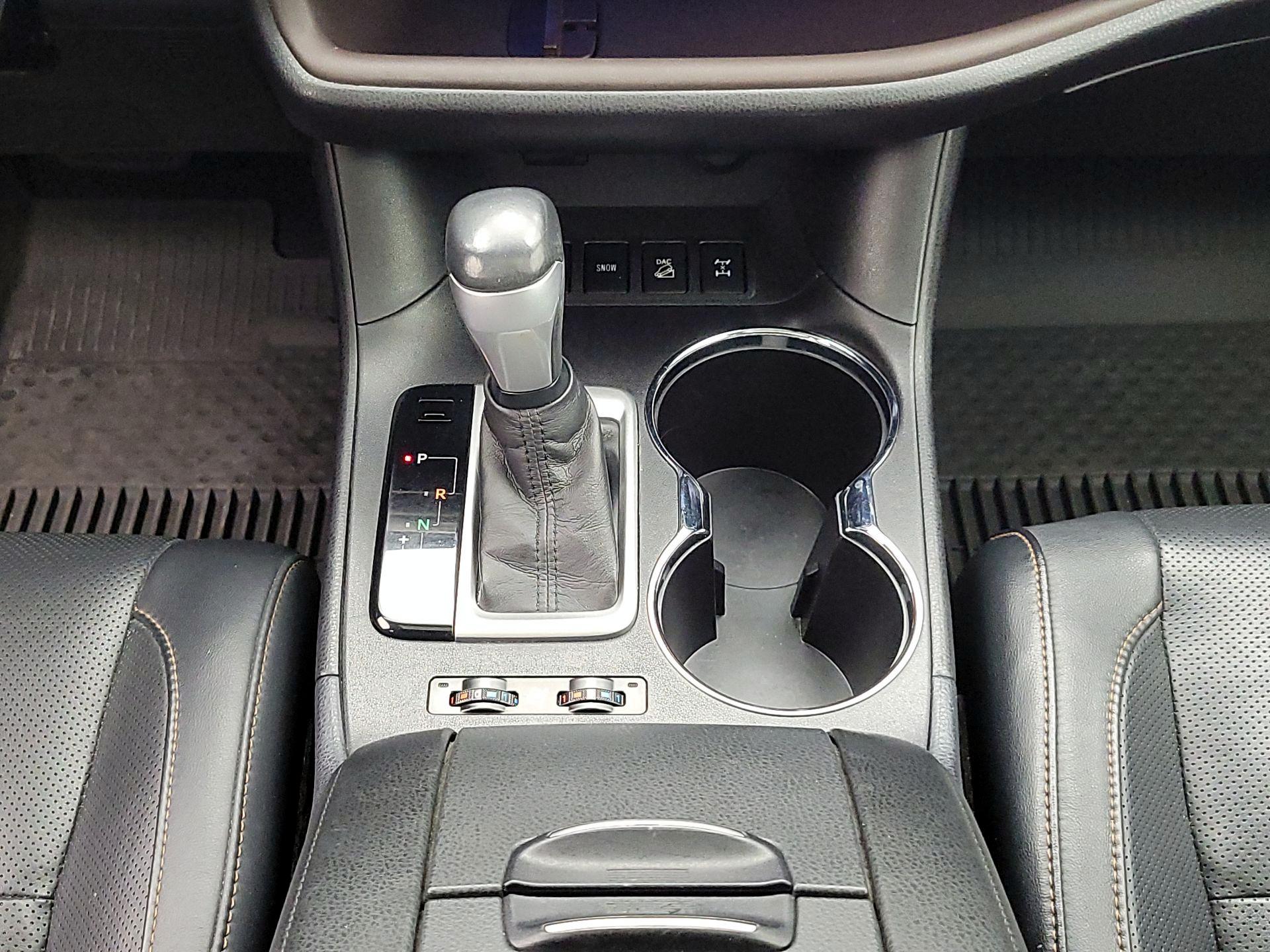 Thumbnail: 2015 Toyota Highlander - 18