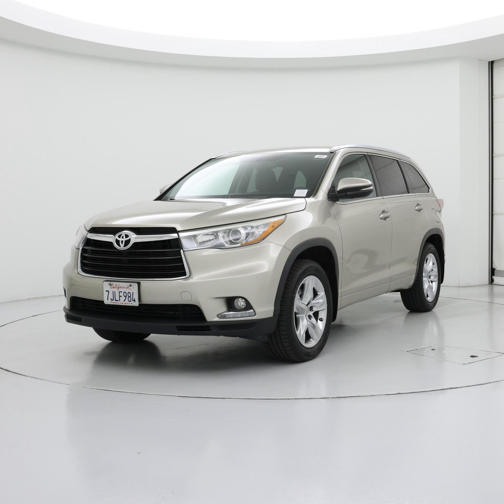 Thumbnail: 2015 Toyota Highlander - 4