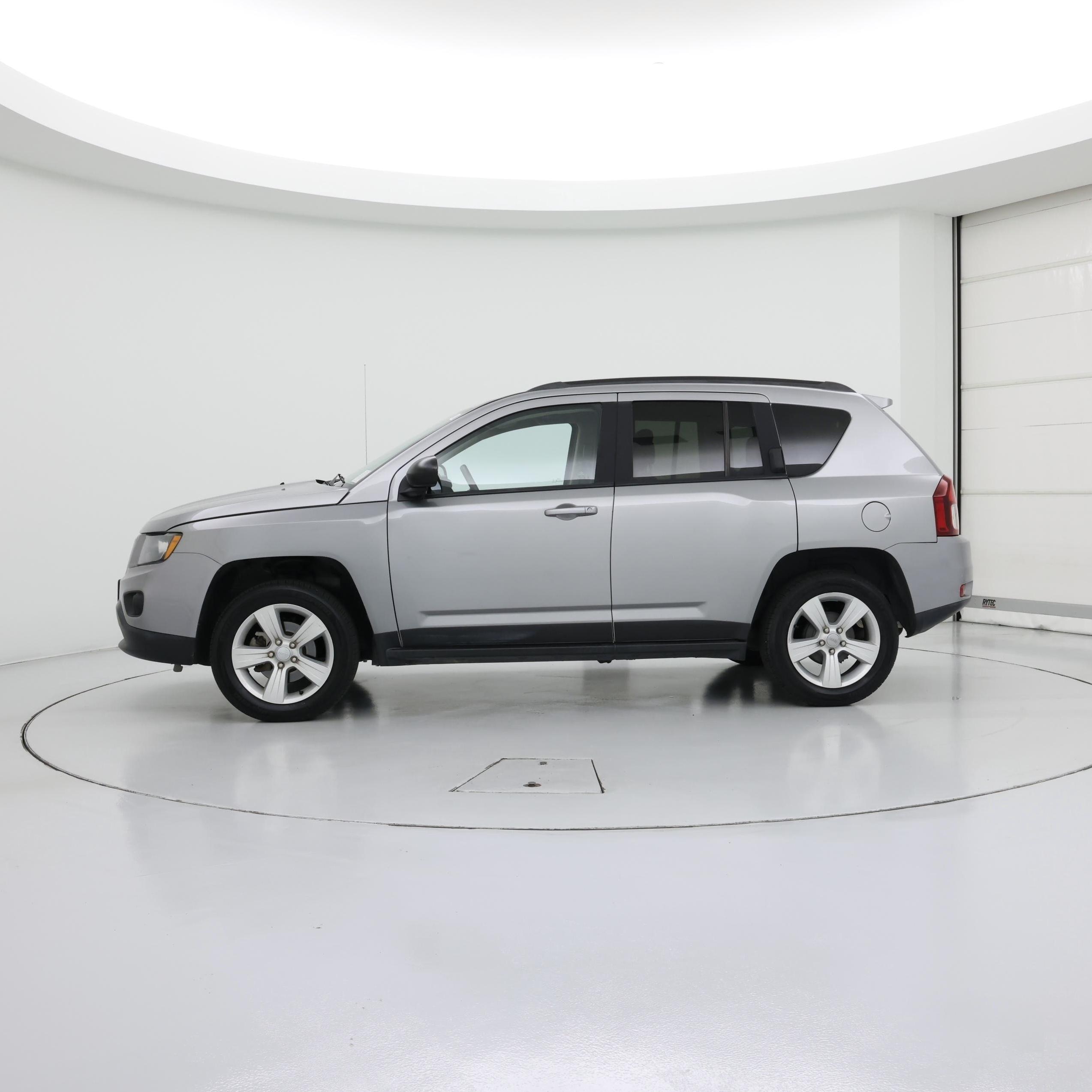 Thumbnail: 2016 Jeep Compass - 3