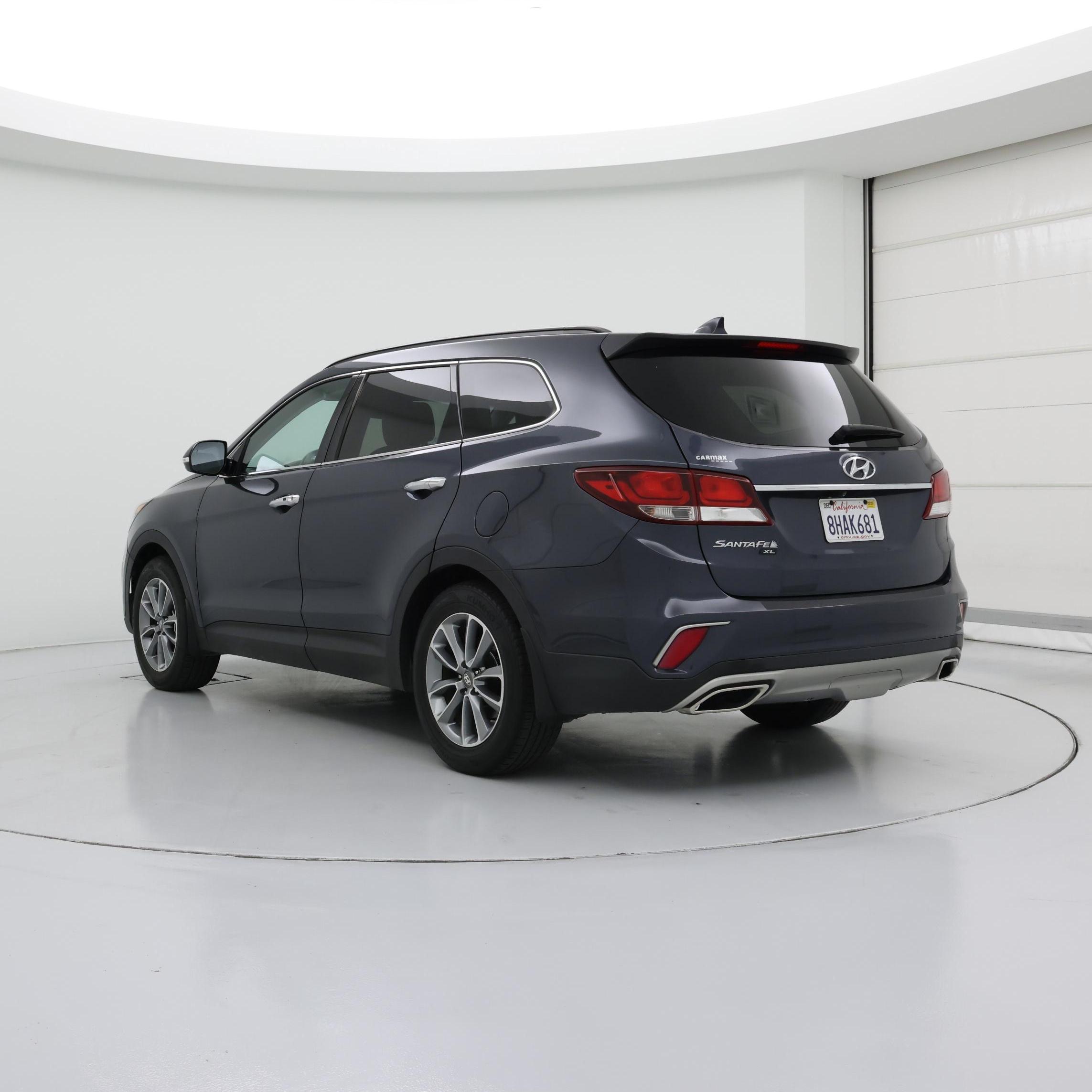 Thumbnail: 2019 Hyundai Santa Fe - 2