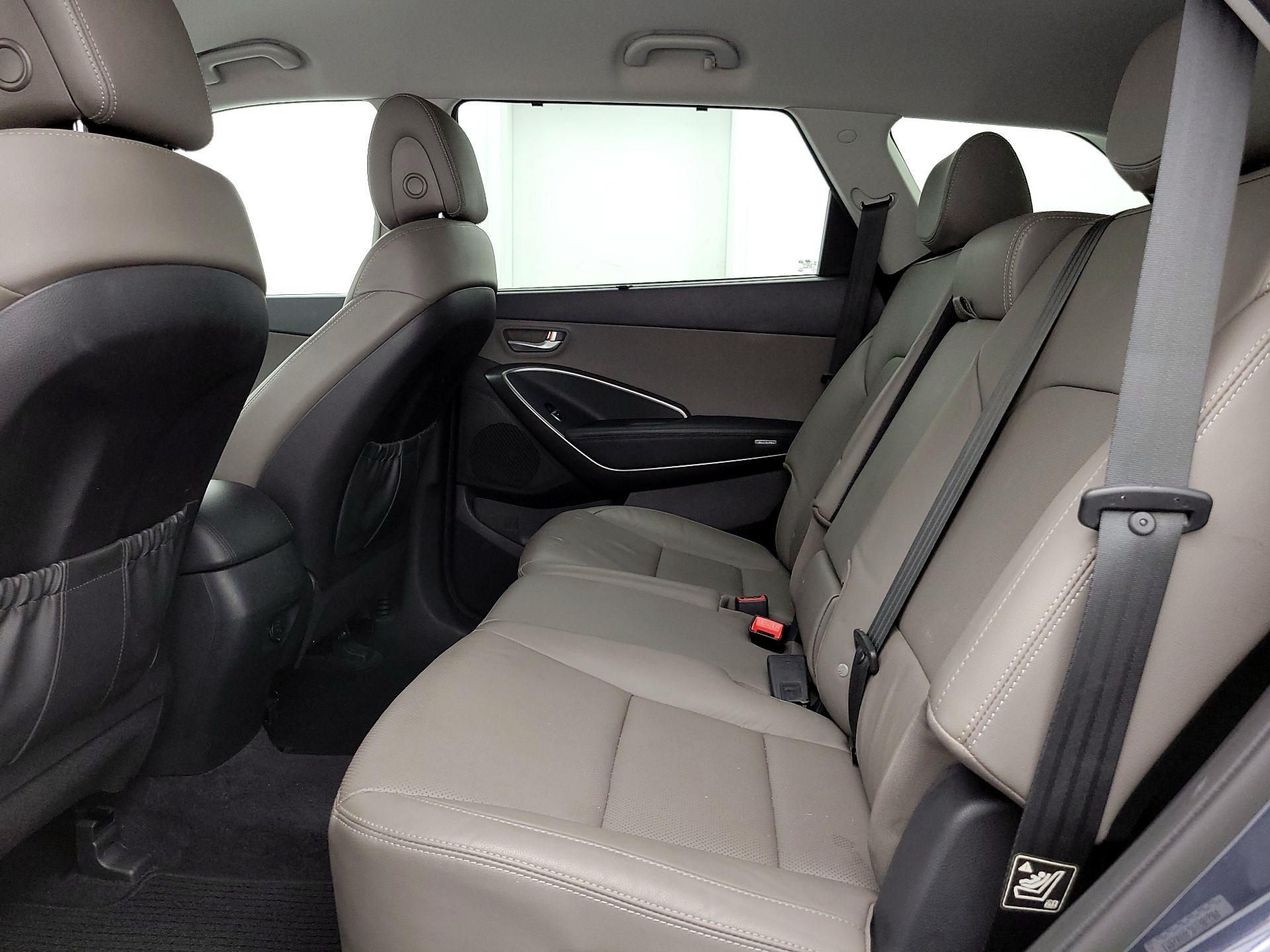 Thumbnail: 2019 Hyundai Santa Fe - 19