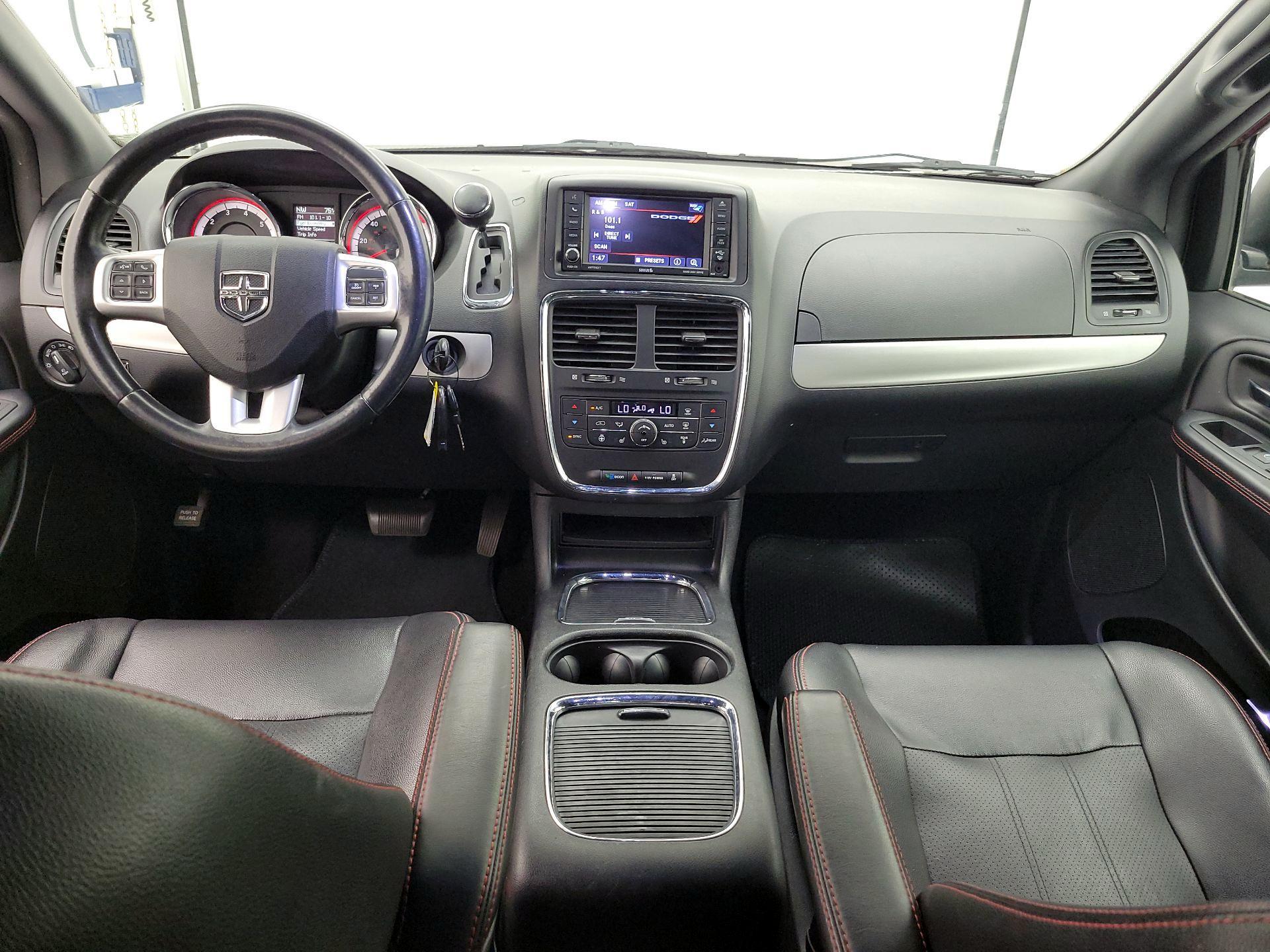 Thumbnail: 2019 Dodge Grand Caravan - 9