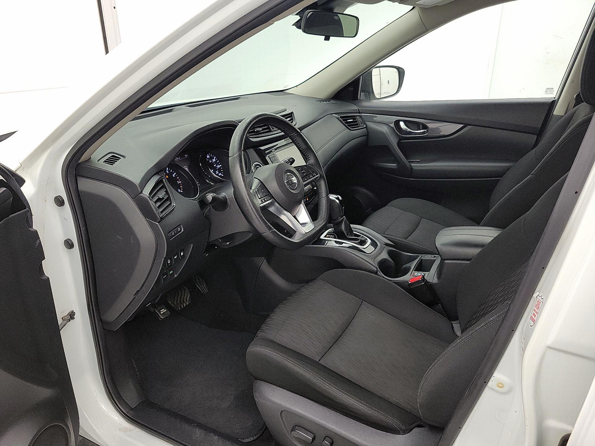 Thumbnail: 2019 Nissan Rogue - 11