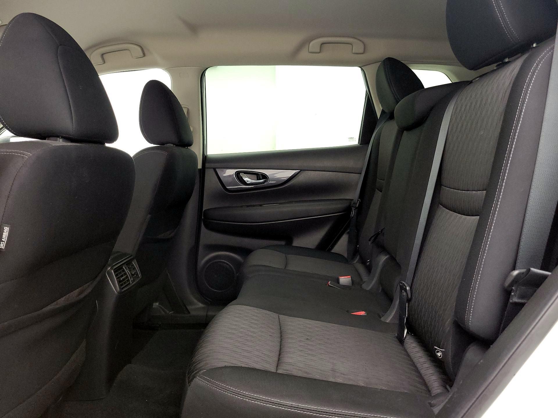 Thumbnail: 2019 Nissan Rogue - 19