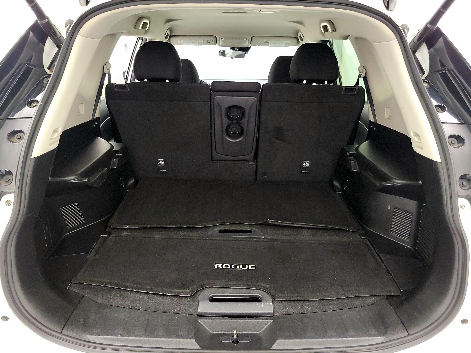 Thumbnail: 2019 Nissan Rogue - 20