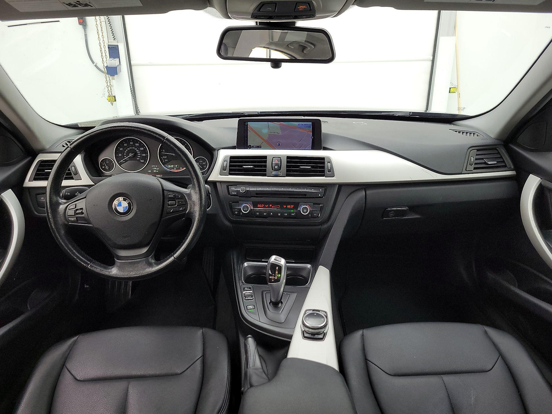 Thumbnail: 2014 BMW 3 Series - 9