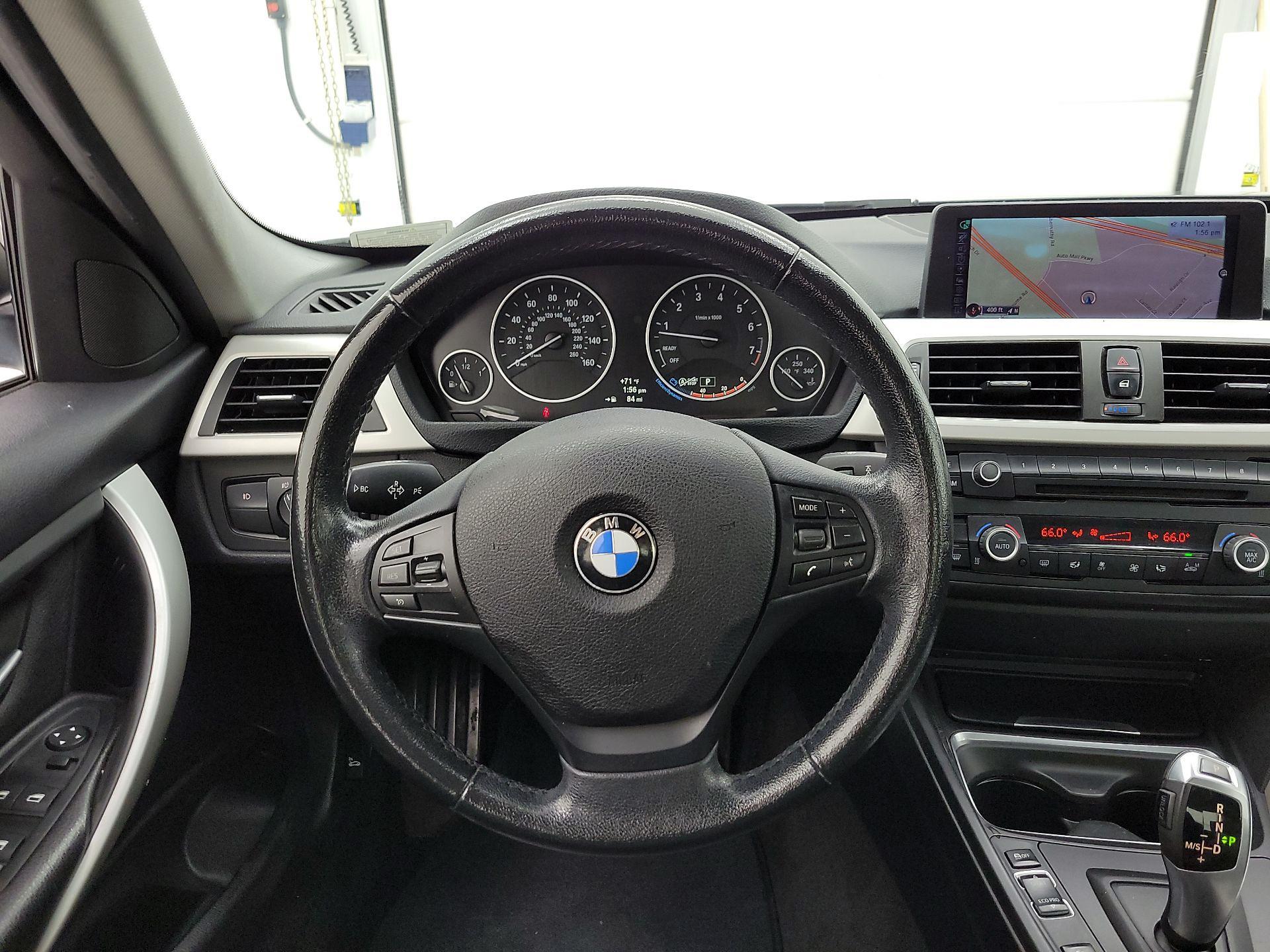 Thumbnail: 2014 BMW 3 Series - 10