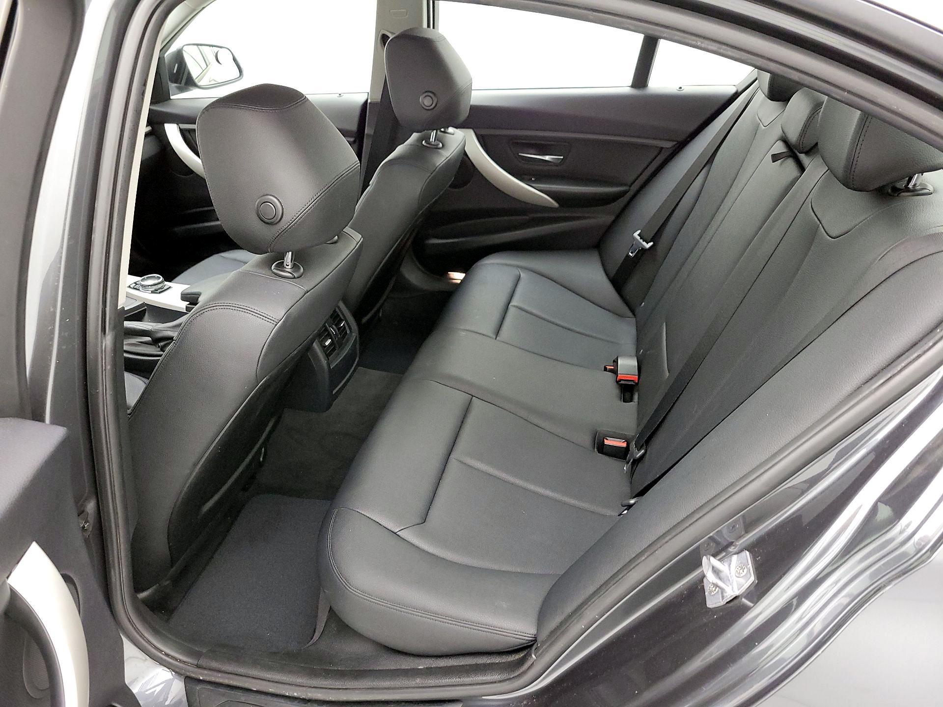Thumbnail: 2014 BMW 3 Series - 20