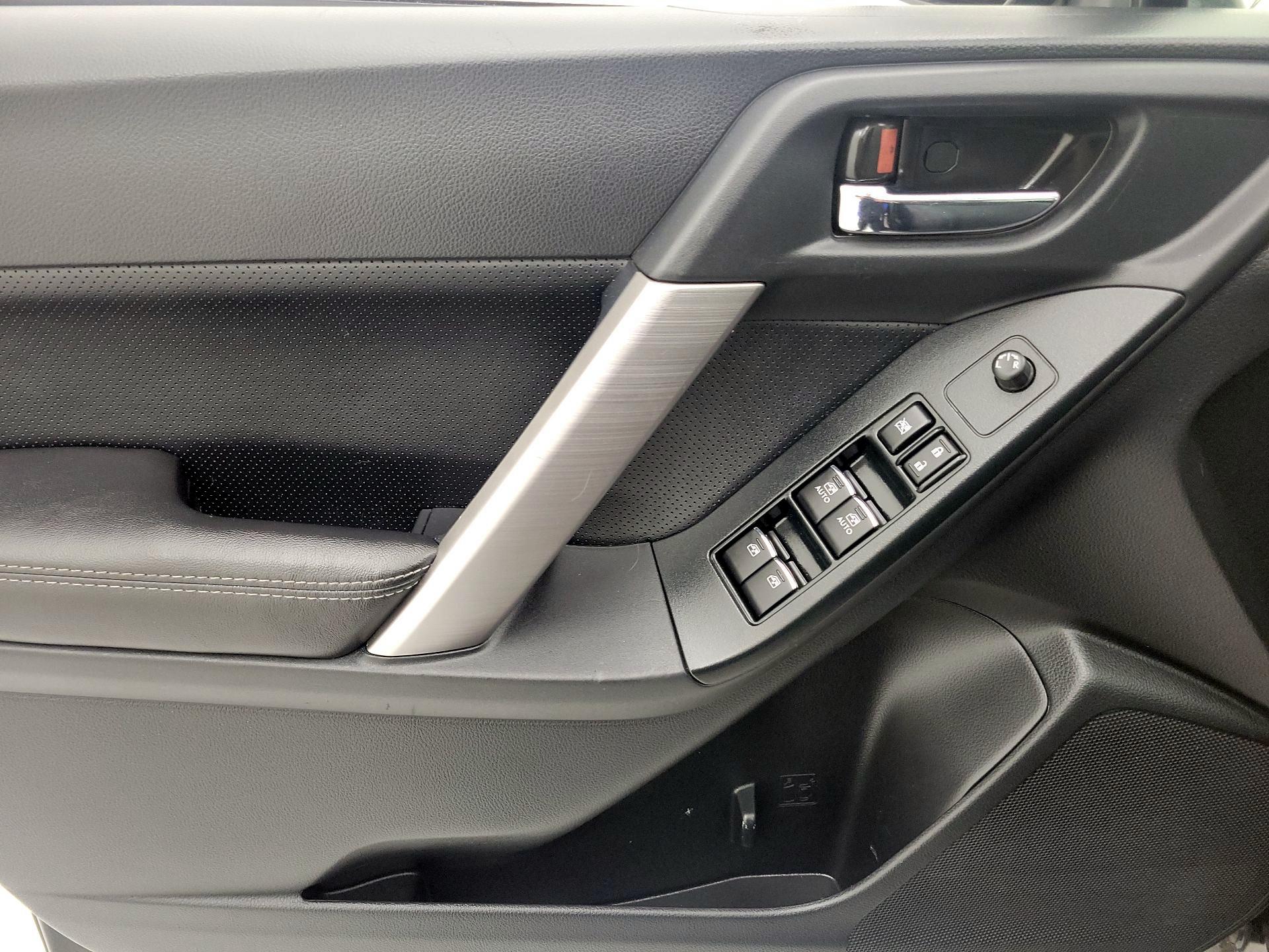 Thumbnail: 2017 Subaru Forester - 12