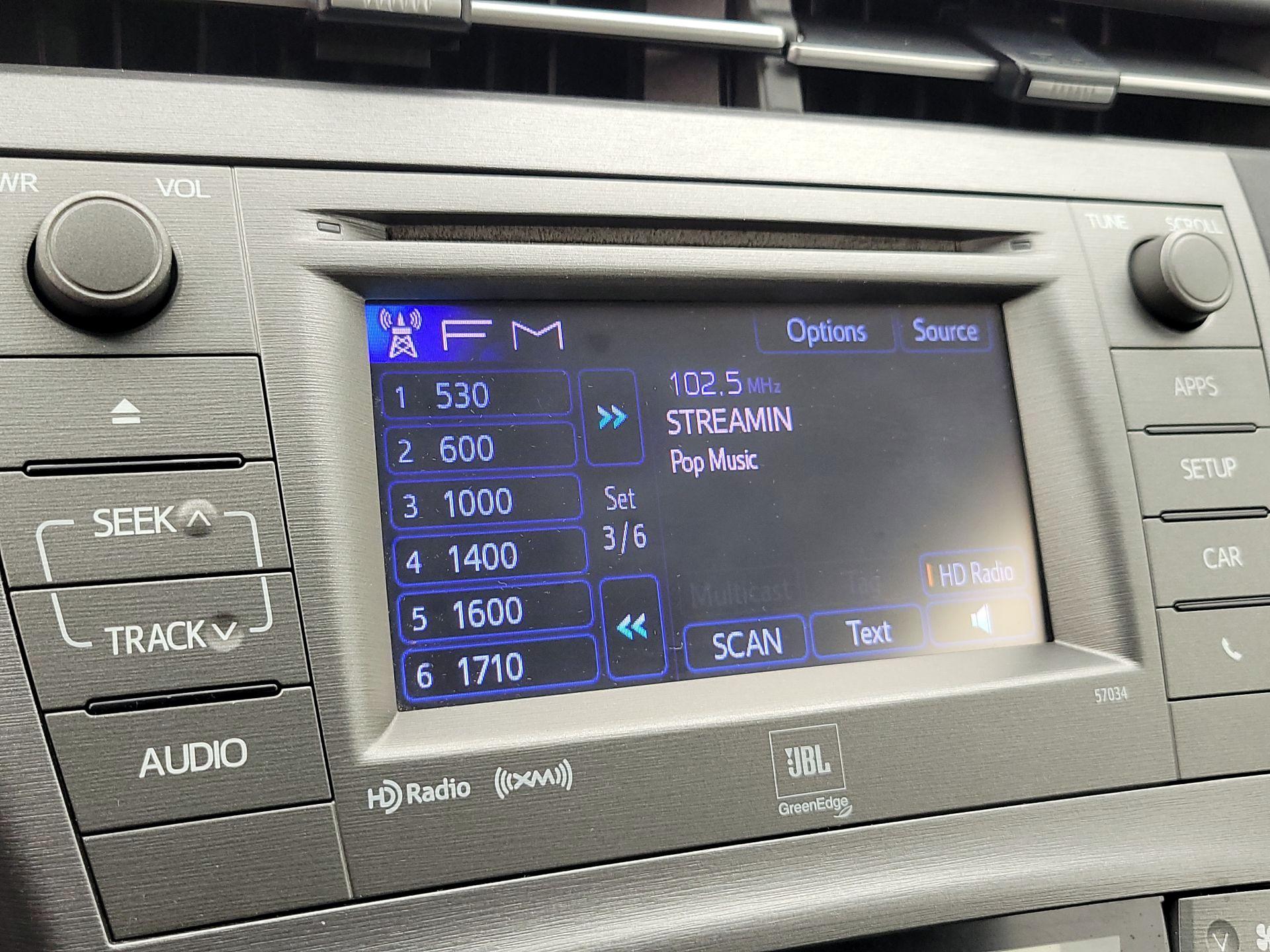 Thumbnail: 2014 Toyota Prius - 16