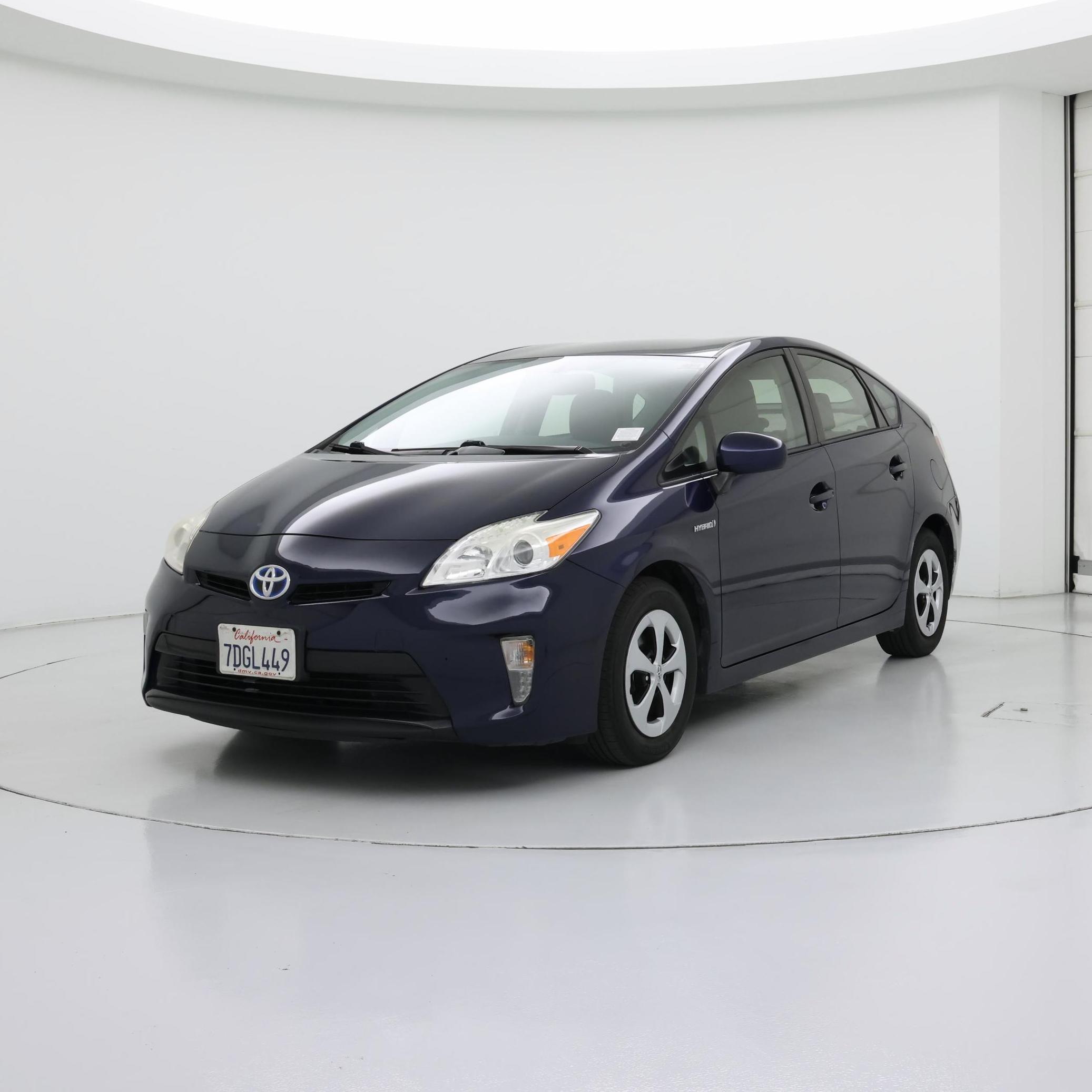Thumbnail: 2014 Toyota Prius - 4
