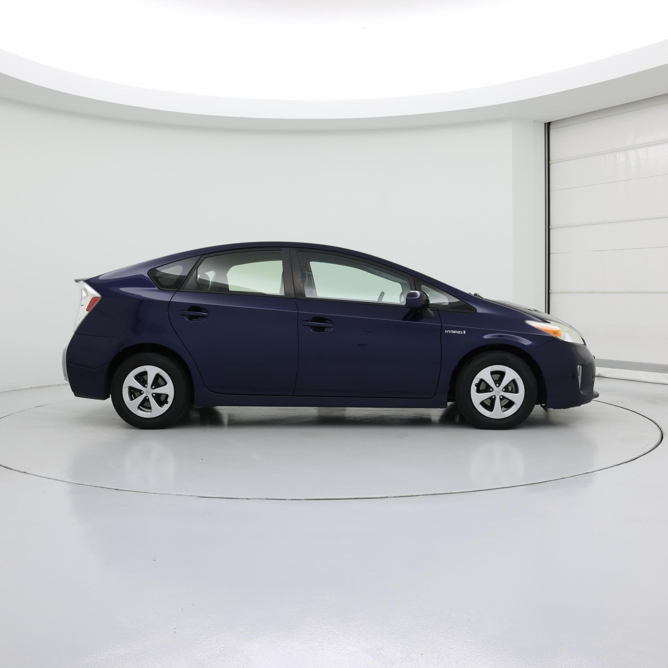 Thumbnail: 2014 Toyota Prius - 7