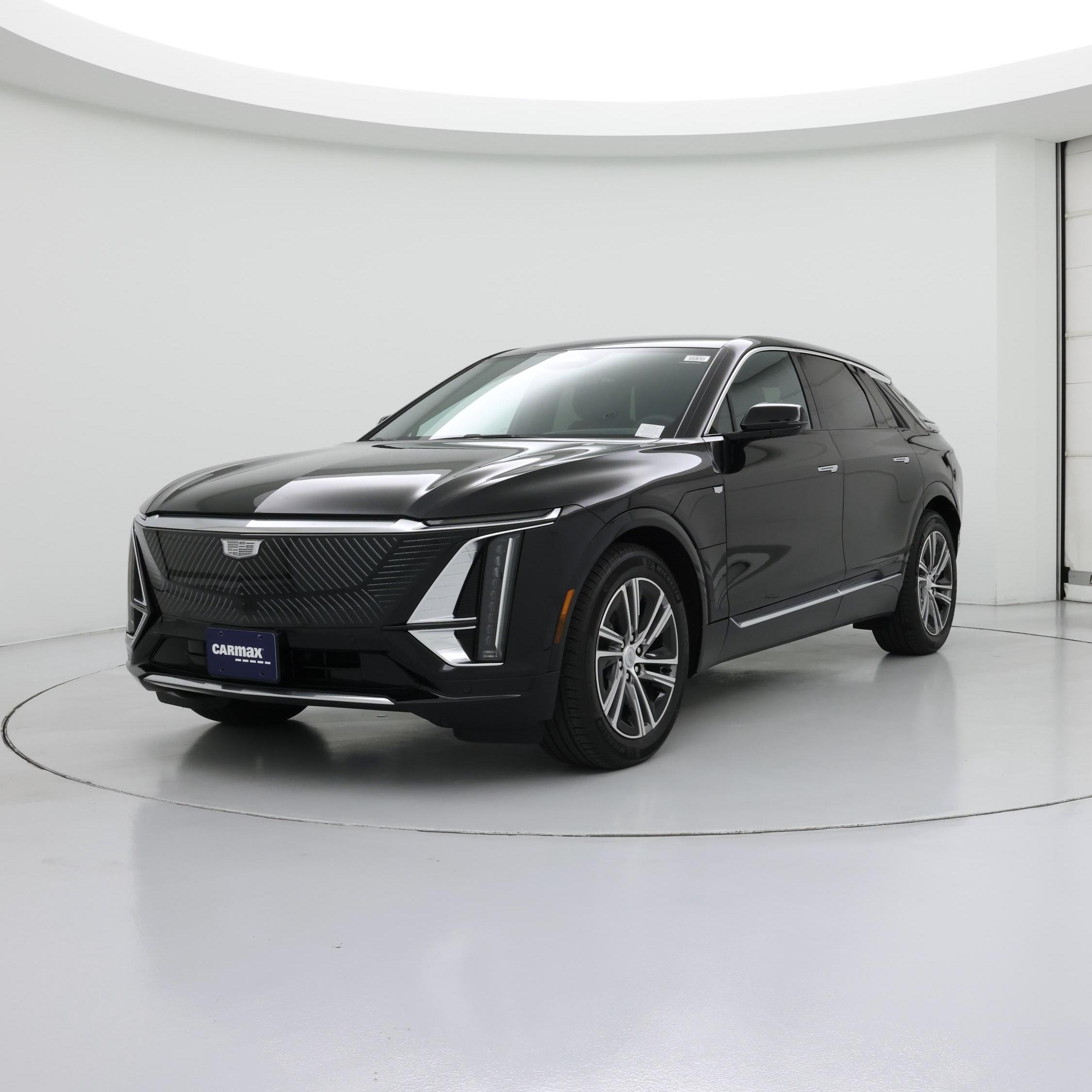 Thumbnail: 2025 Cadillac Lyriq - 4