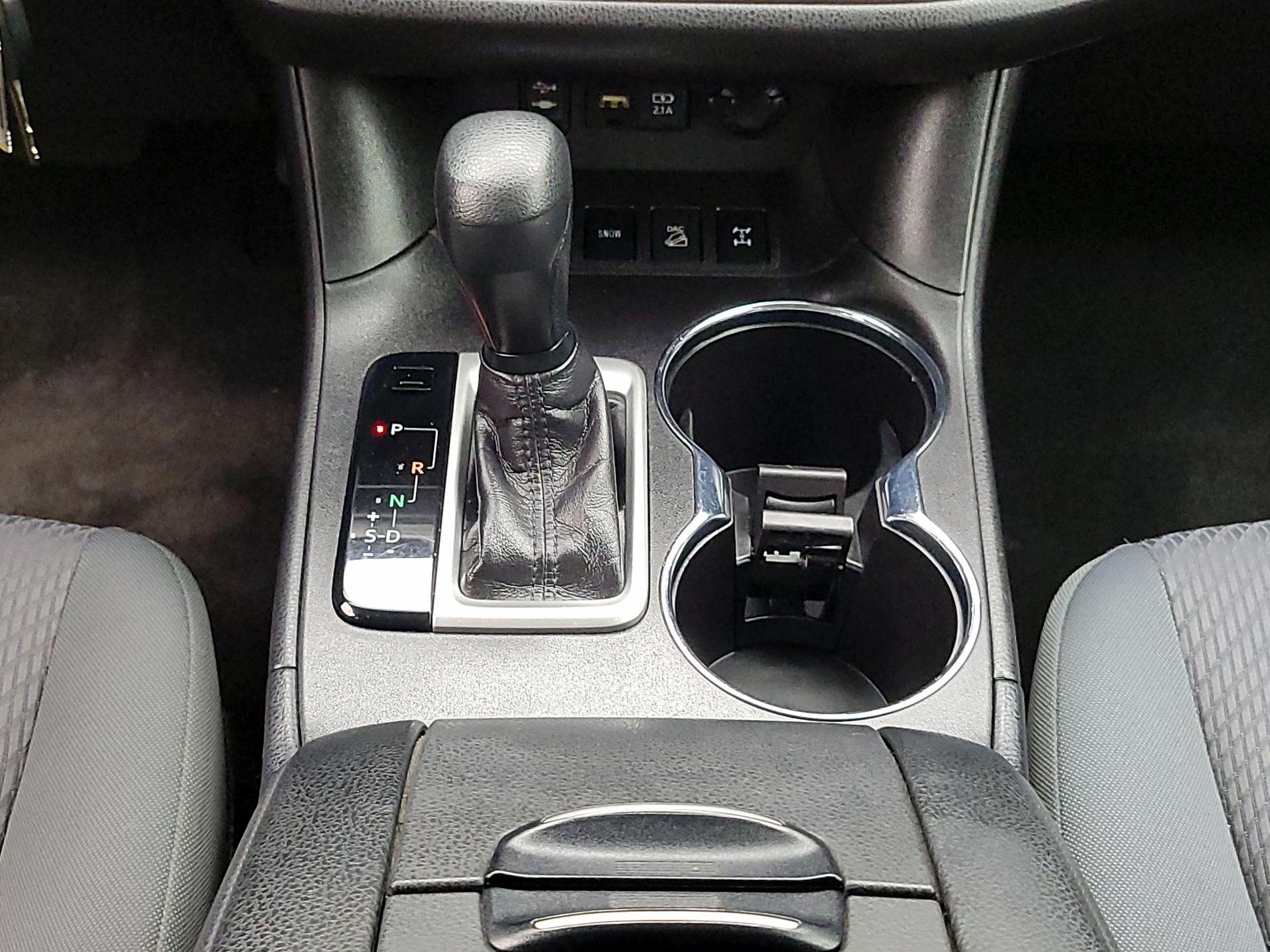 Thumbnail: 2019 Toyota Highlander - 17