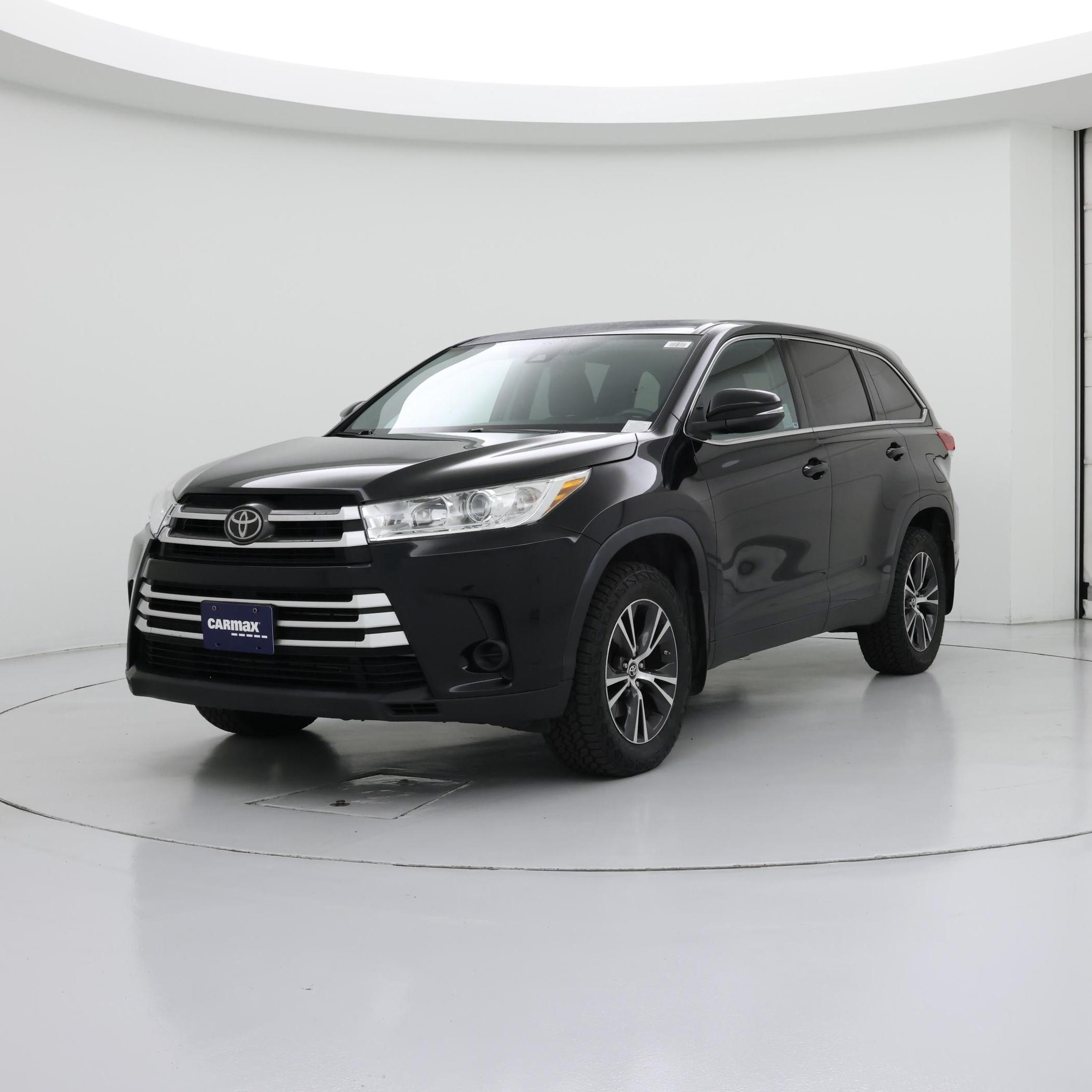 Thumbnail: 2019 Toyota Highlander - 4