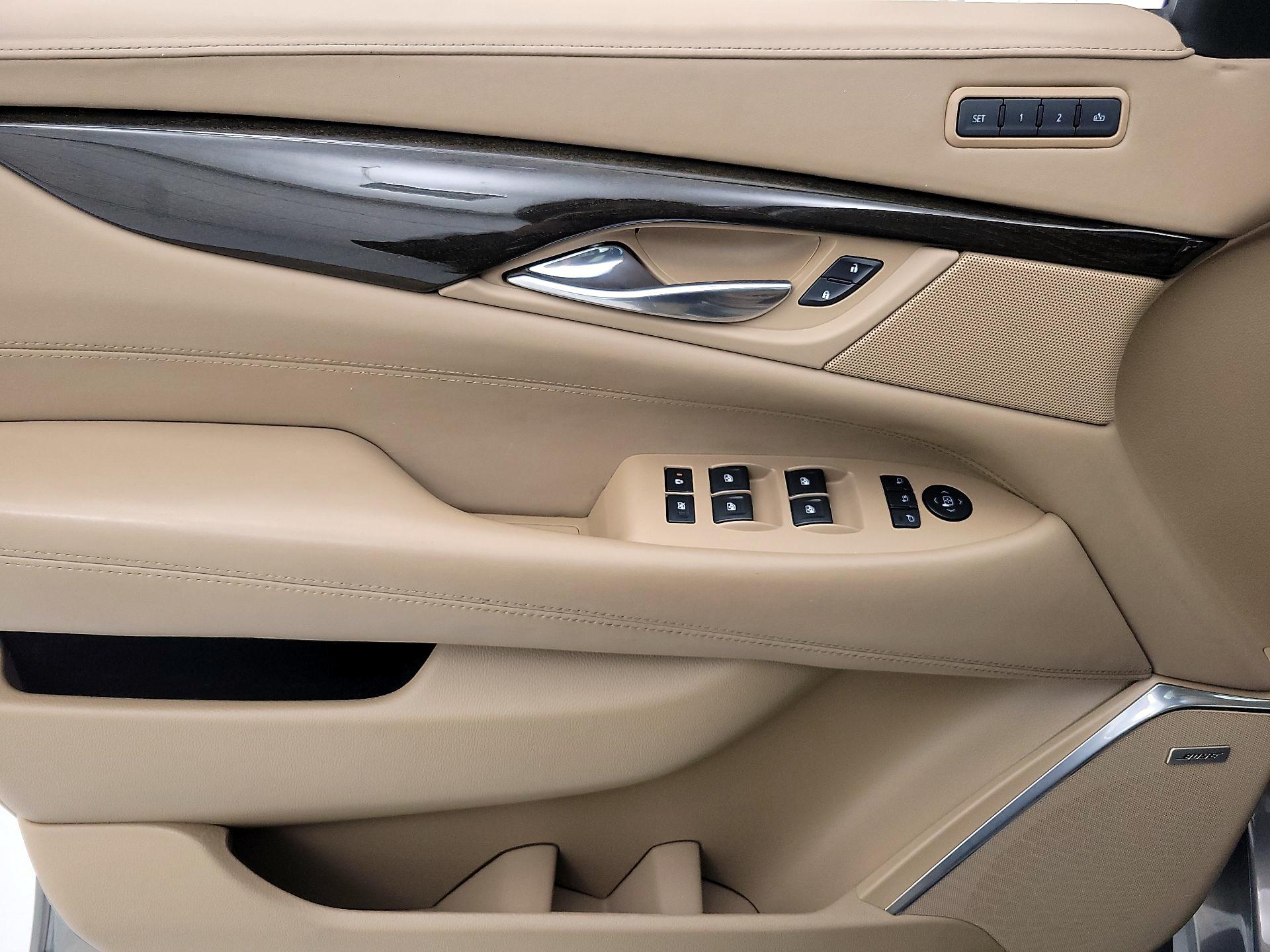 Thumbnail: 2019 Cadillac Escalade - 12