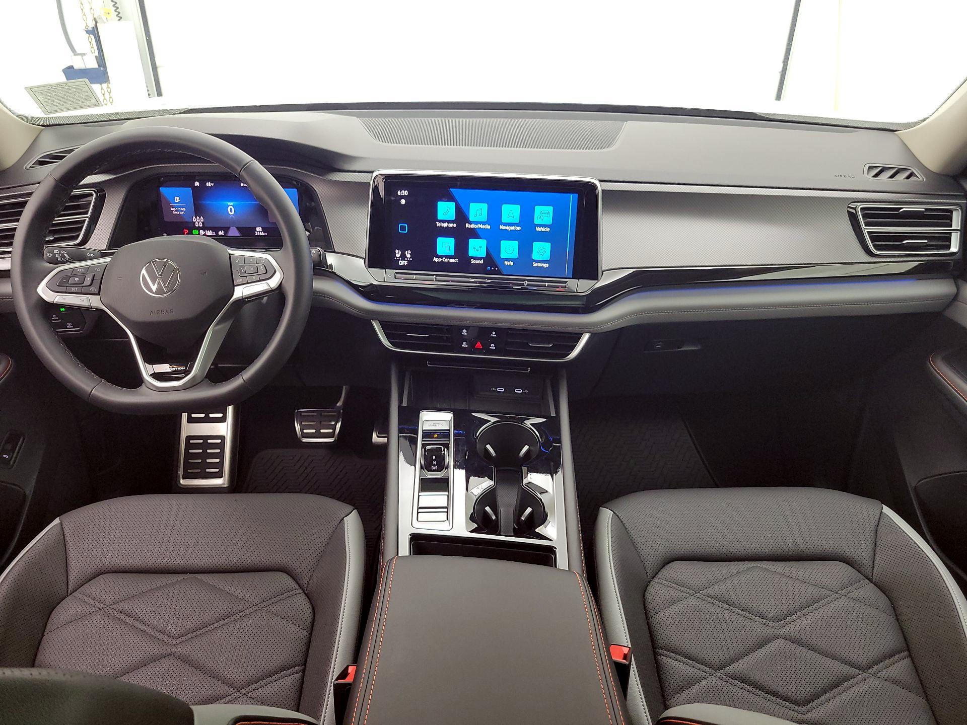 Thumbnail: 2025 Volkswagen Atlas - 9