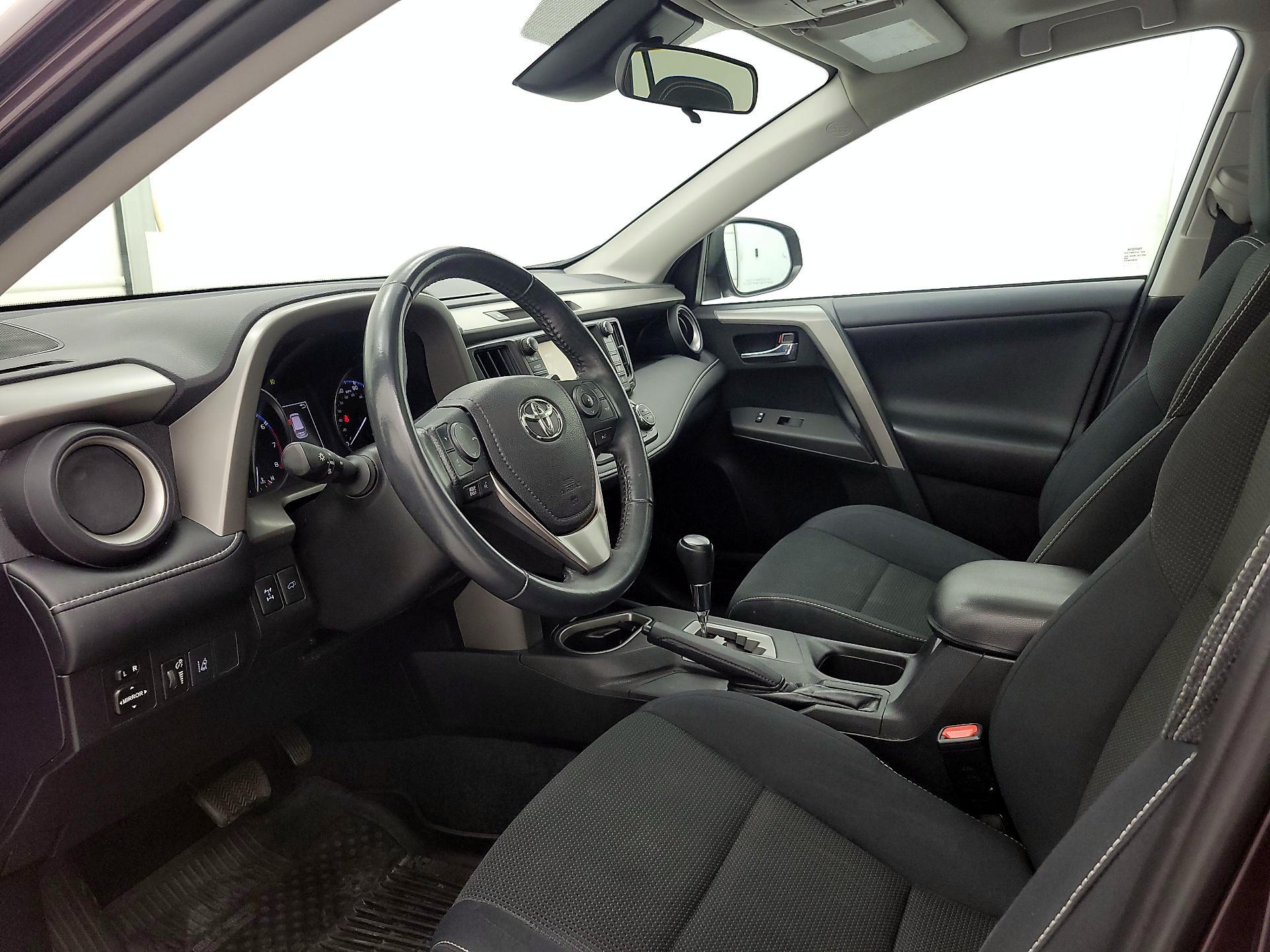 Thumbnail: 2017 Toyota RAV4 - 11