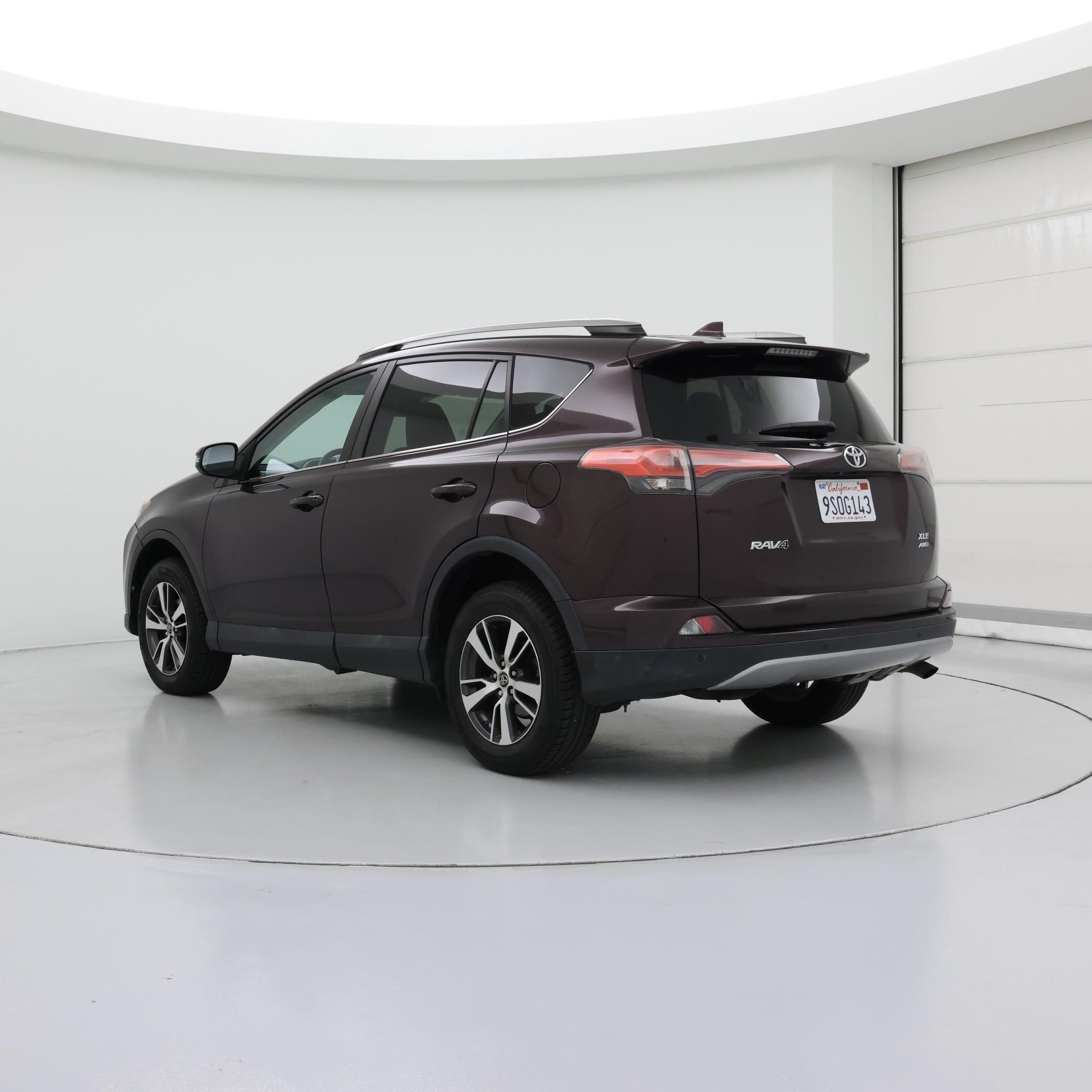 Thumbnail: 2017 Toyota RAV4 - 2