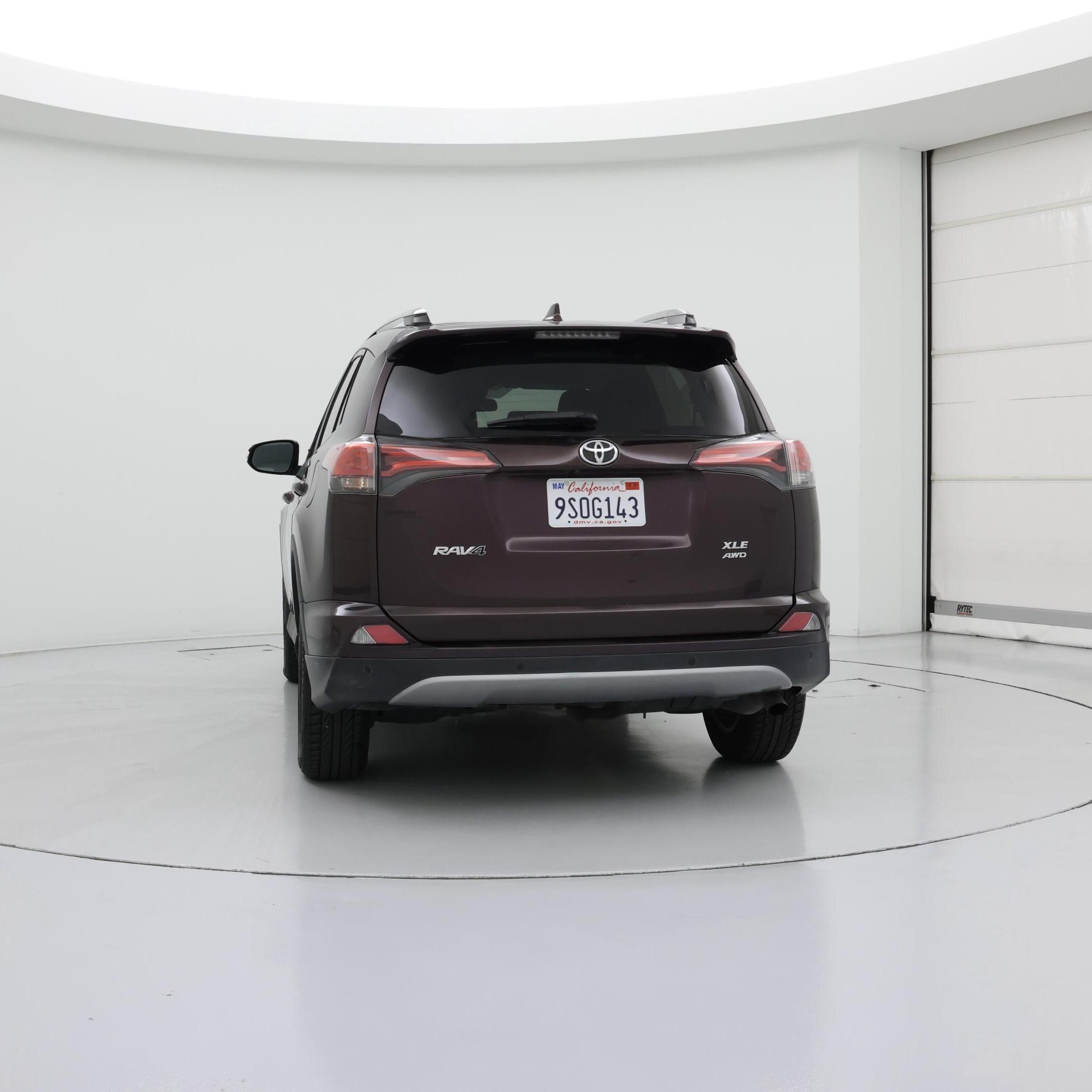 Thumbnail: 2017 Toyota RAV4 - 6