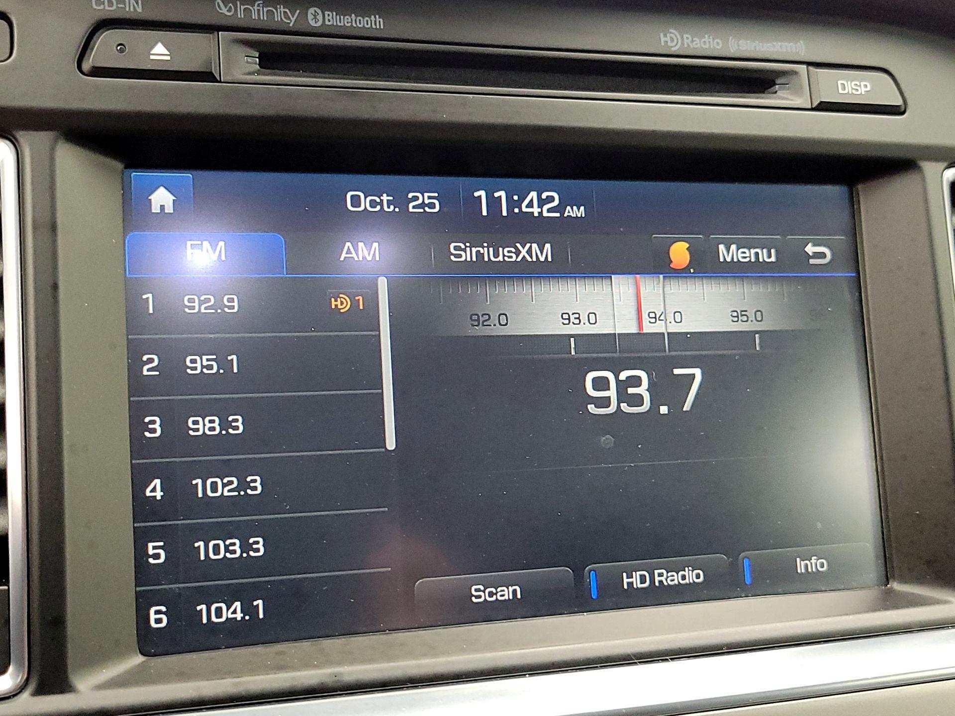 Thumbnail: 2015 Hyundai Sonata - 16