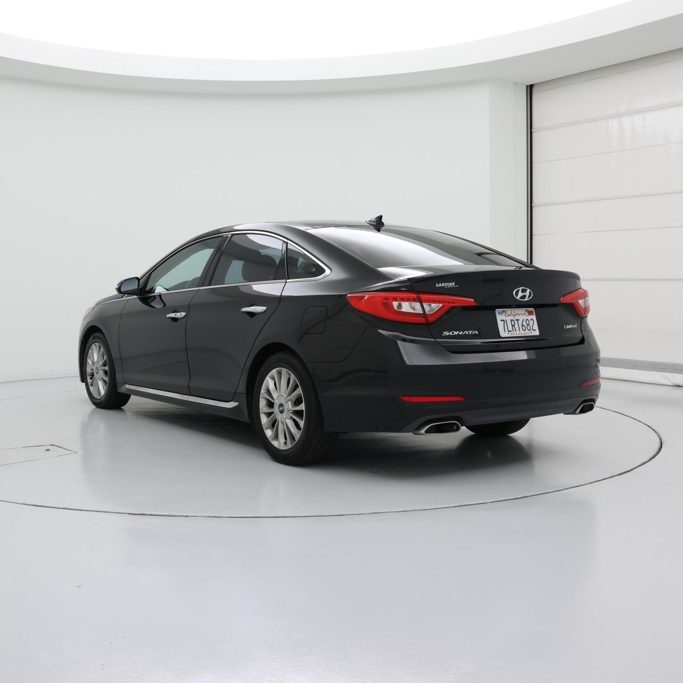 Thumbnail: 2015 Hyundai Sonata - 2