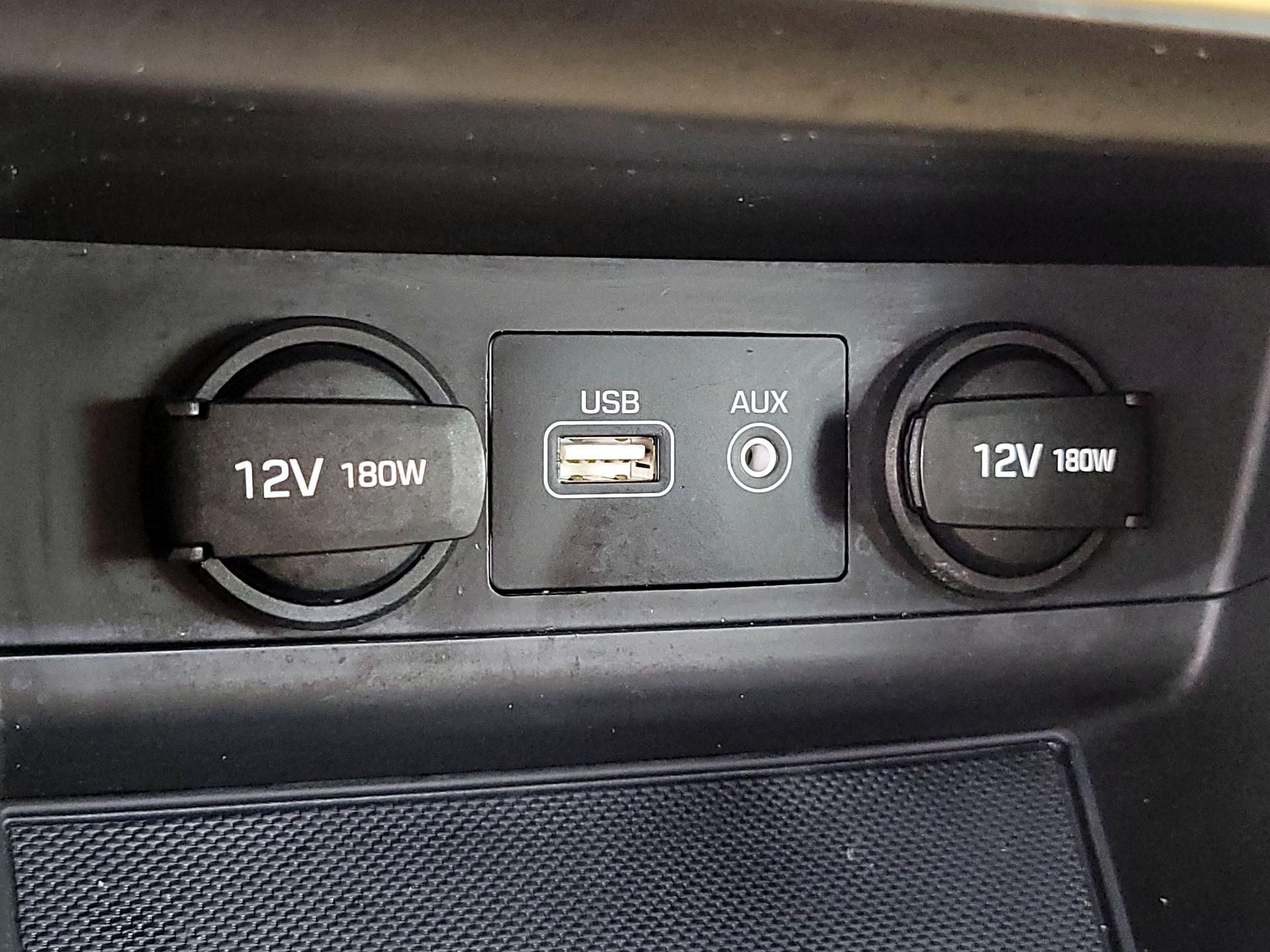 Thumbnail: 2015 Hyundai Sonata - 19