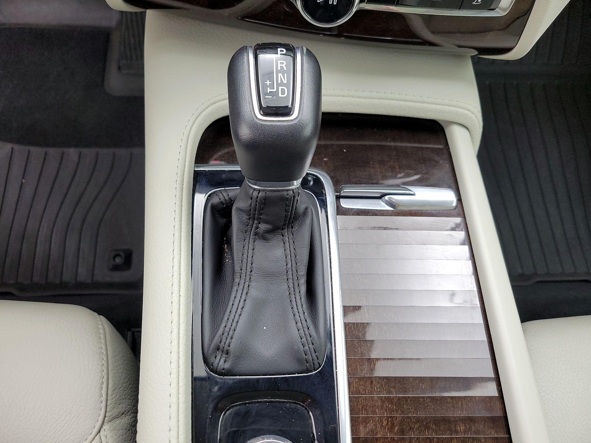 Thumbnail: 2019 Volvo XC90 - 18