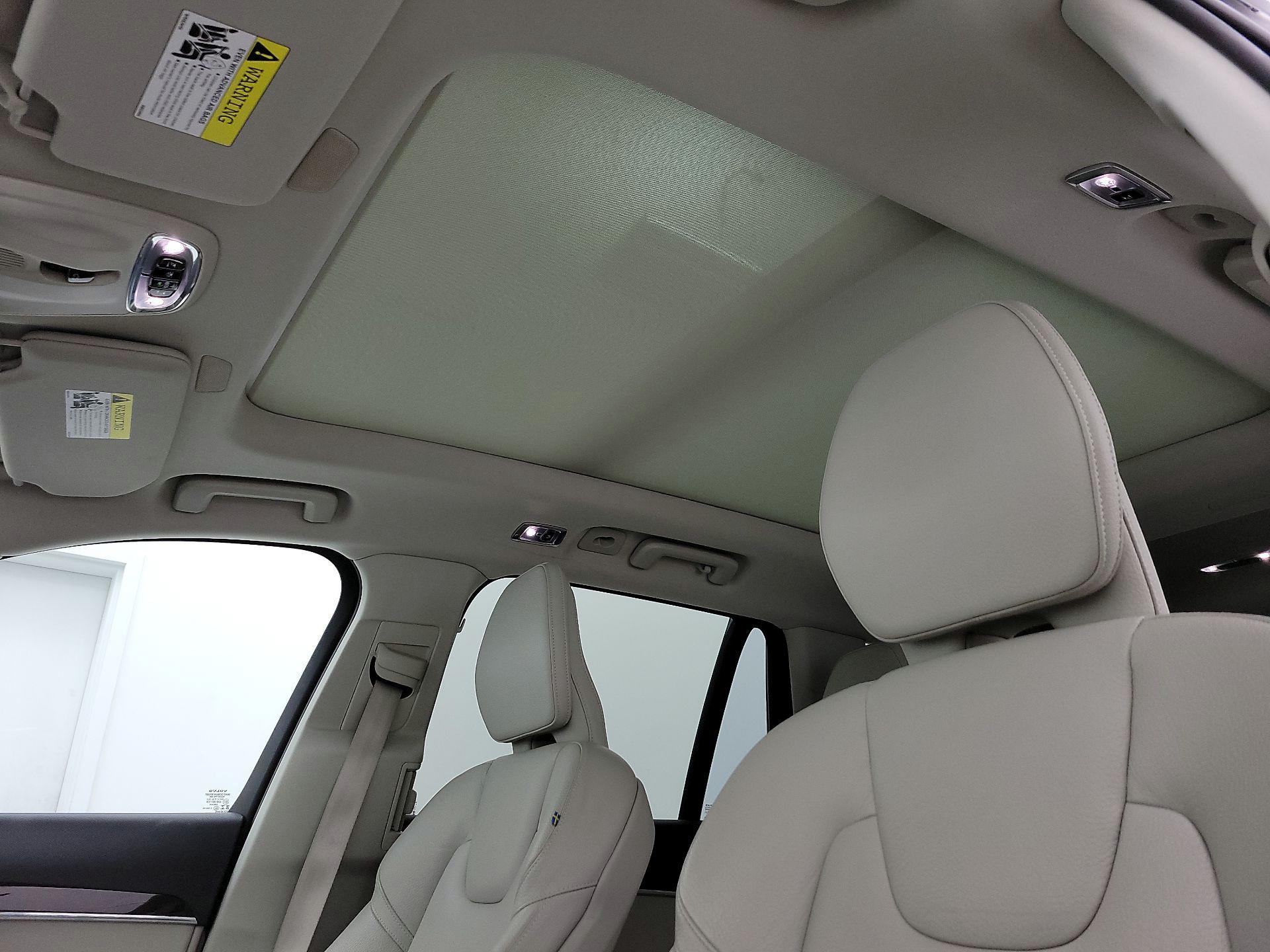 Thumbnail: 2019 Volvo XC90 - 20